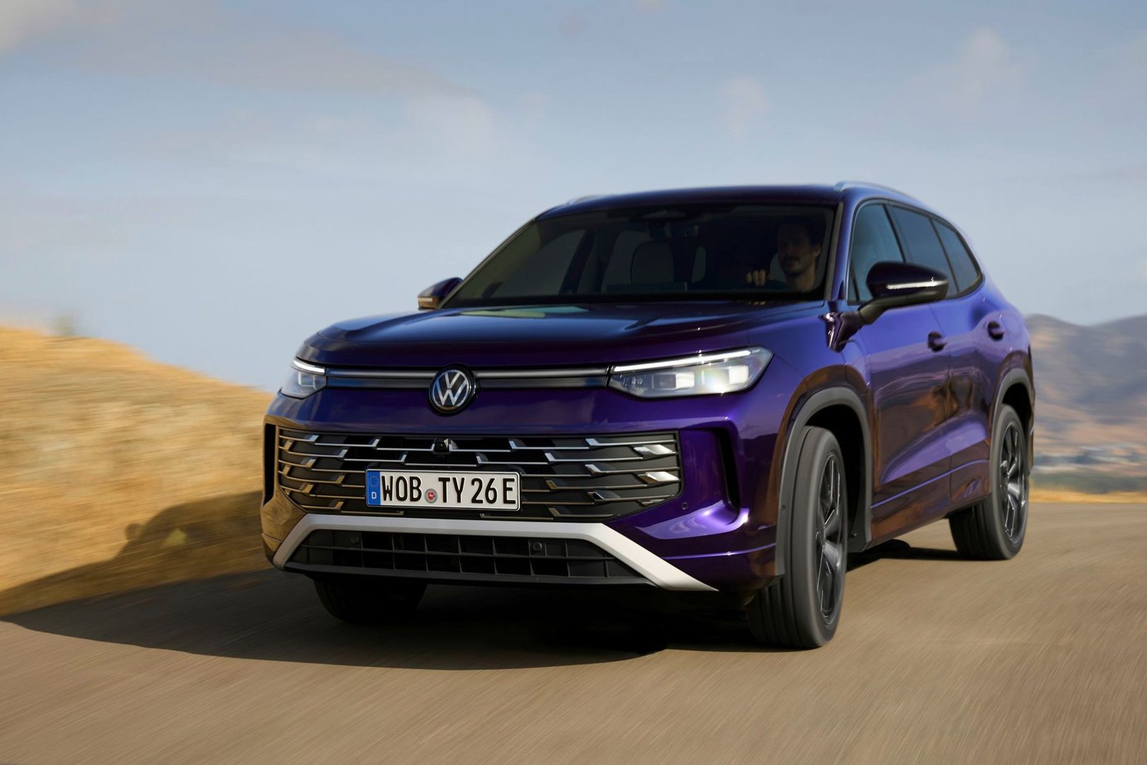 volkswagen_Tayron_2_generation__SUV_5-doors__4.jpg
