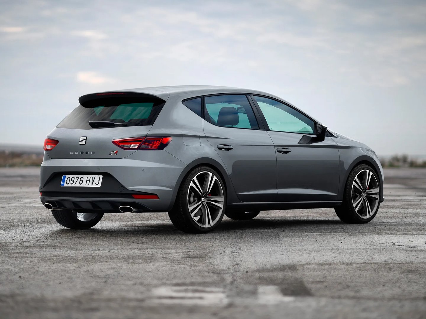 SEAT_Leon_Cupra_3_generation__Hatchback_5-door__2.jpg