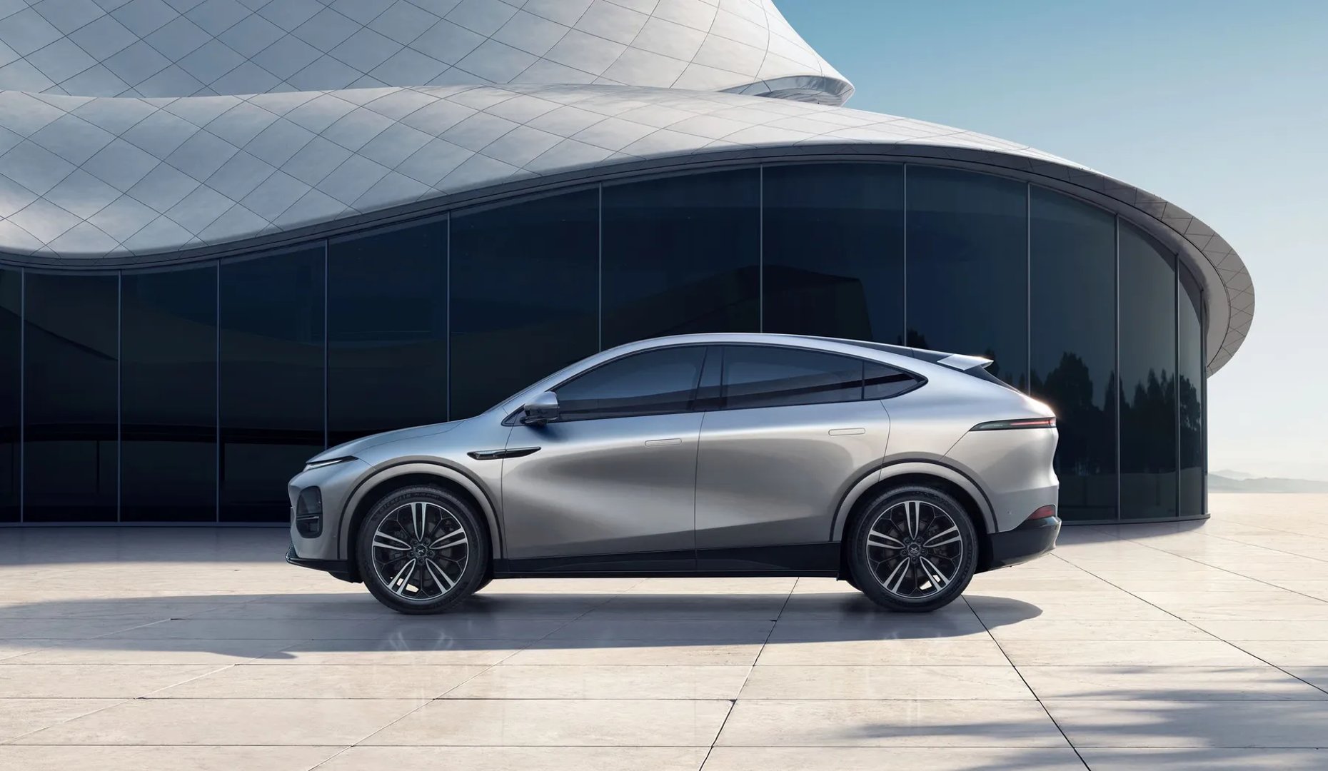 xpeng_G6_1_generation__SUV_5-doors__2.jpg