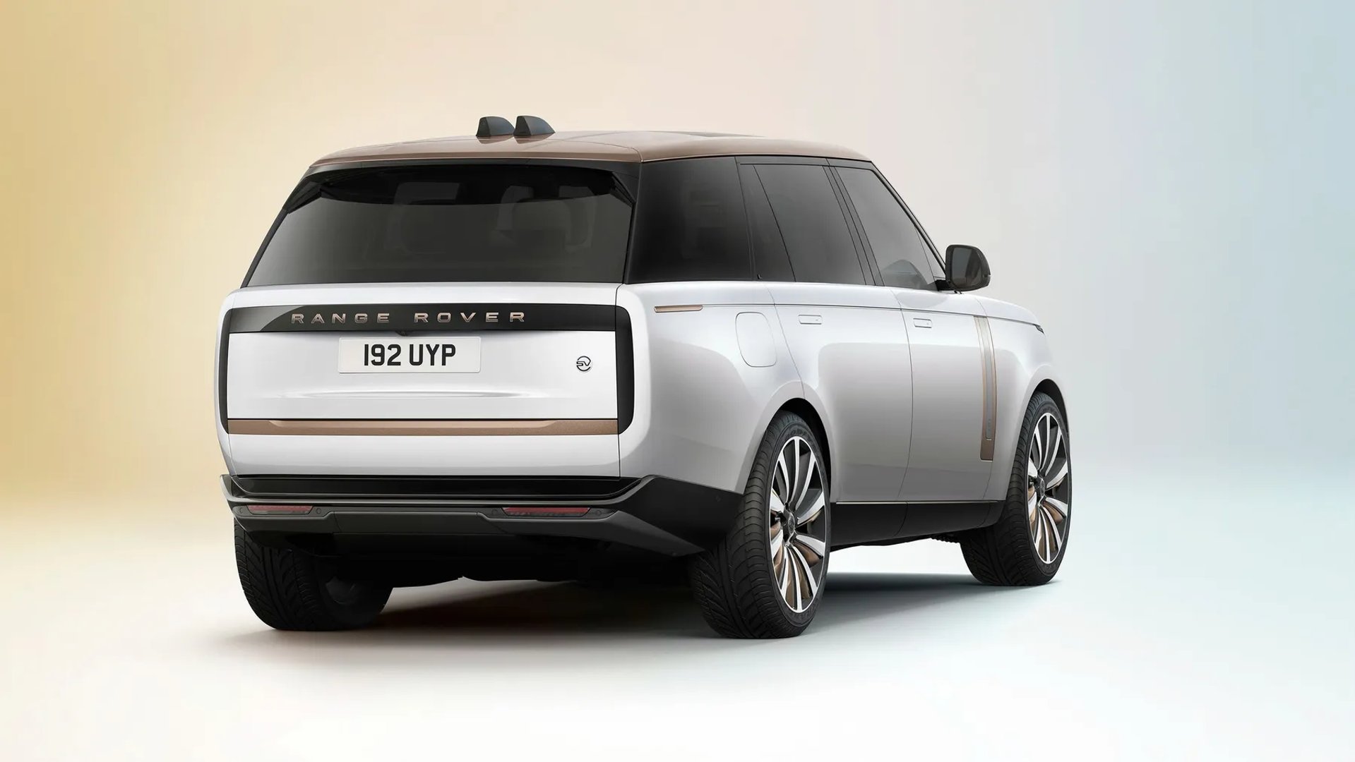 Land Rover_Range_Rover_5_generation__SUV_Long__1.jpg