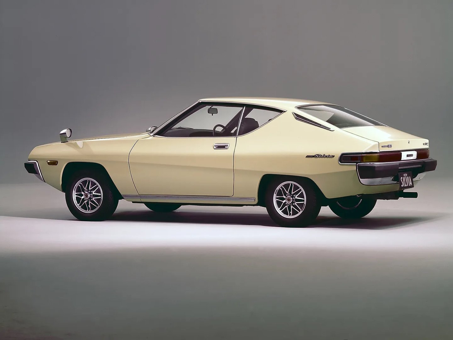 Nissan_Silvia_2_generation__Coupe__1.jpg