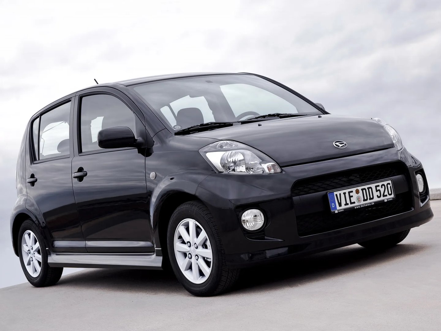 Daihatsu_Sirion_2_generation_restyling__Mini_5-doors__4.jpg
