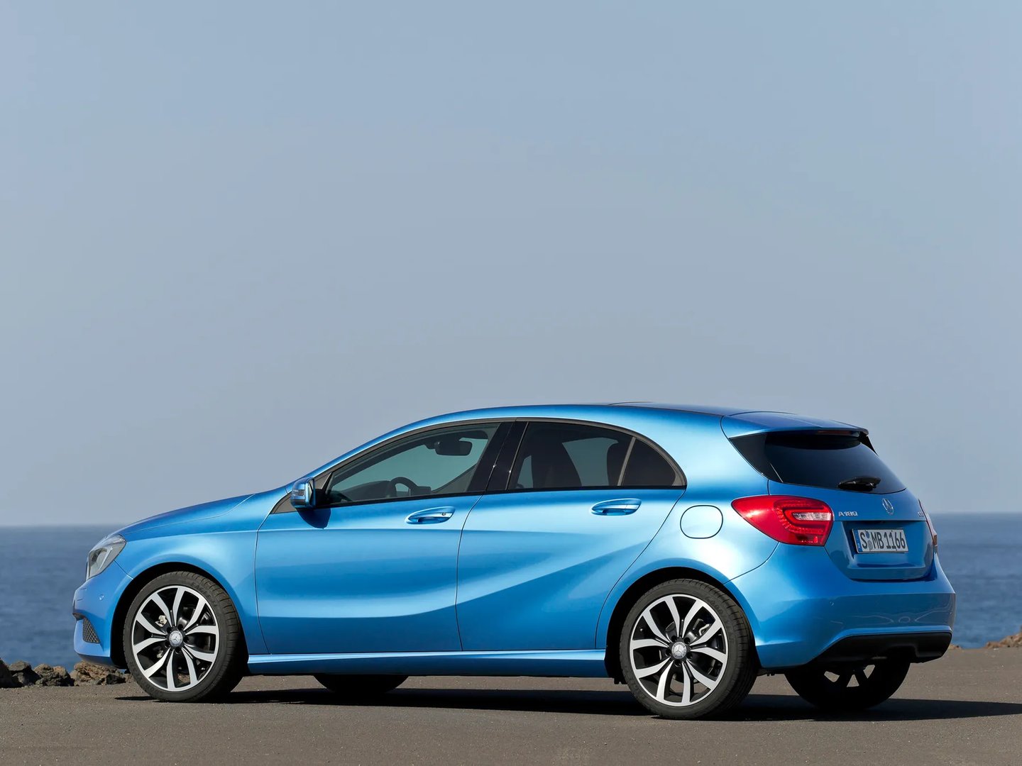 Mercedes_A-Class_3_generation__Hatchback_5-door__12.jpg