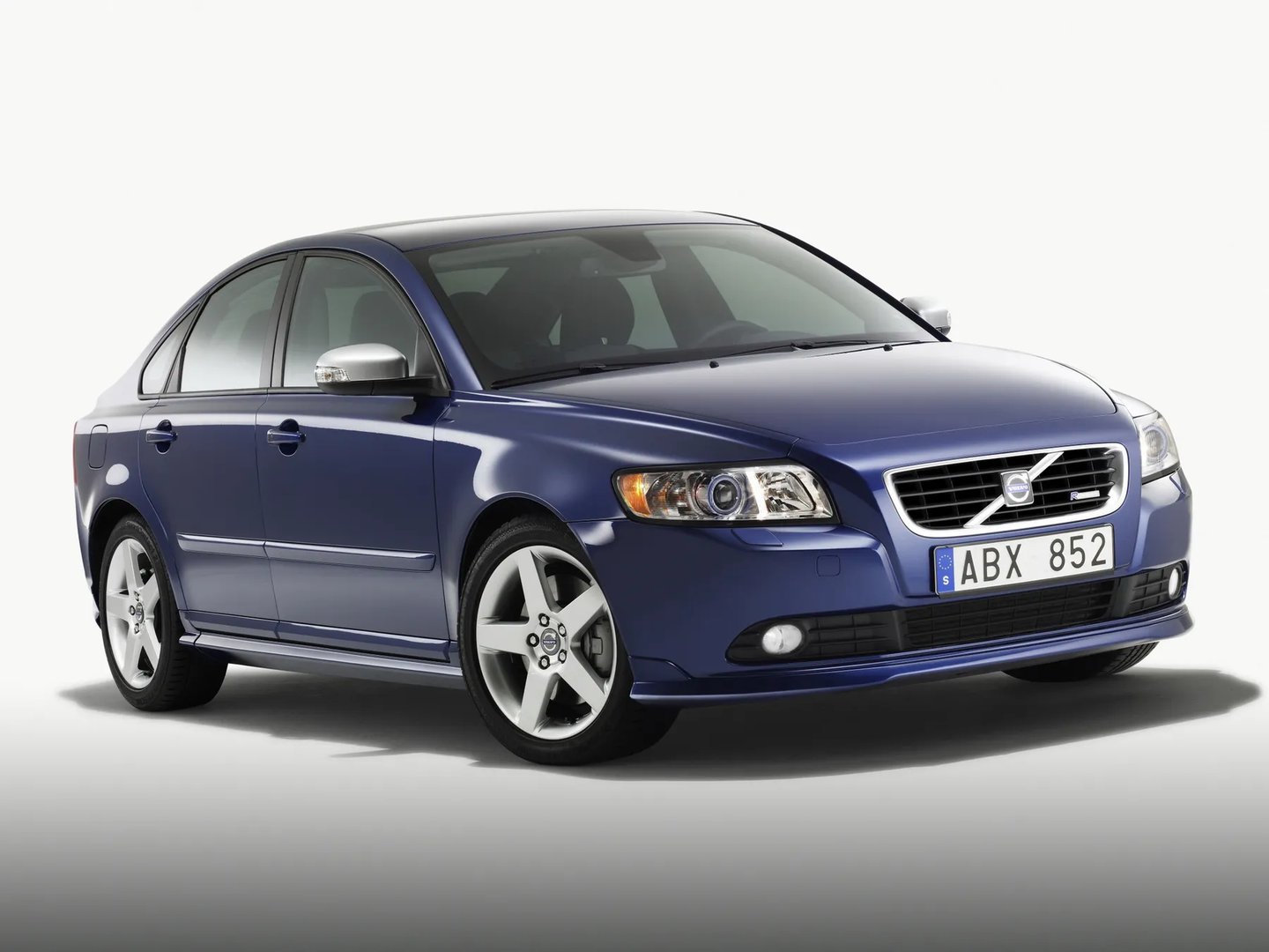 2 generation, restyling 
