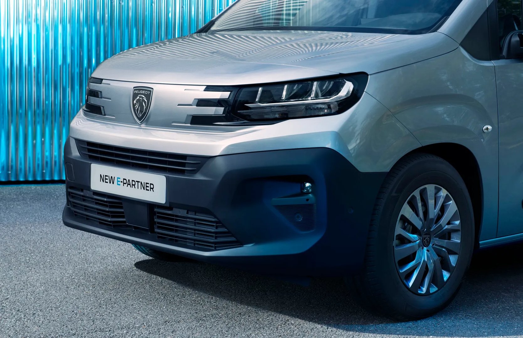 Peugeot_Partner_3_generation_restyling__Compact_Van__2.jpg