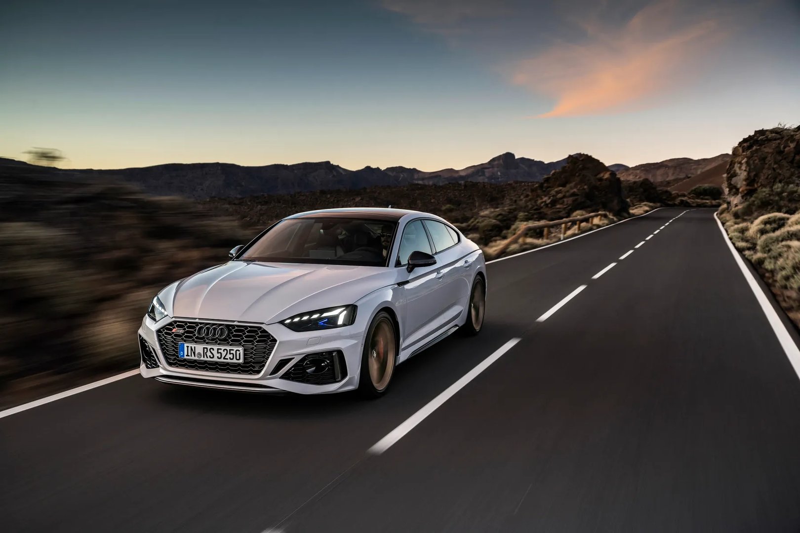 2 generation, restyling 