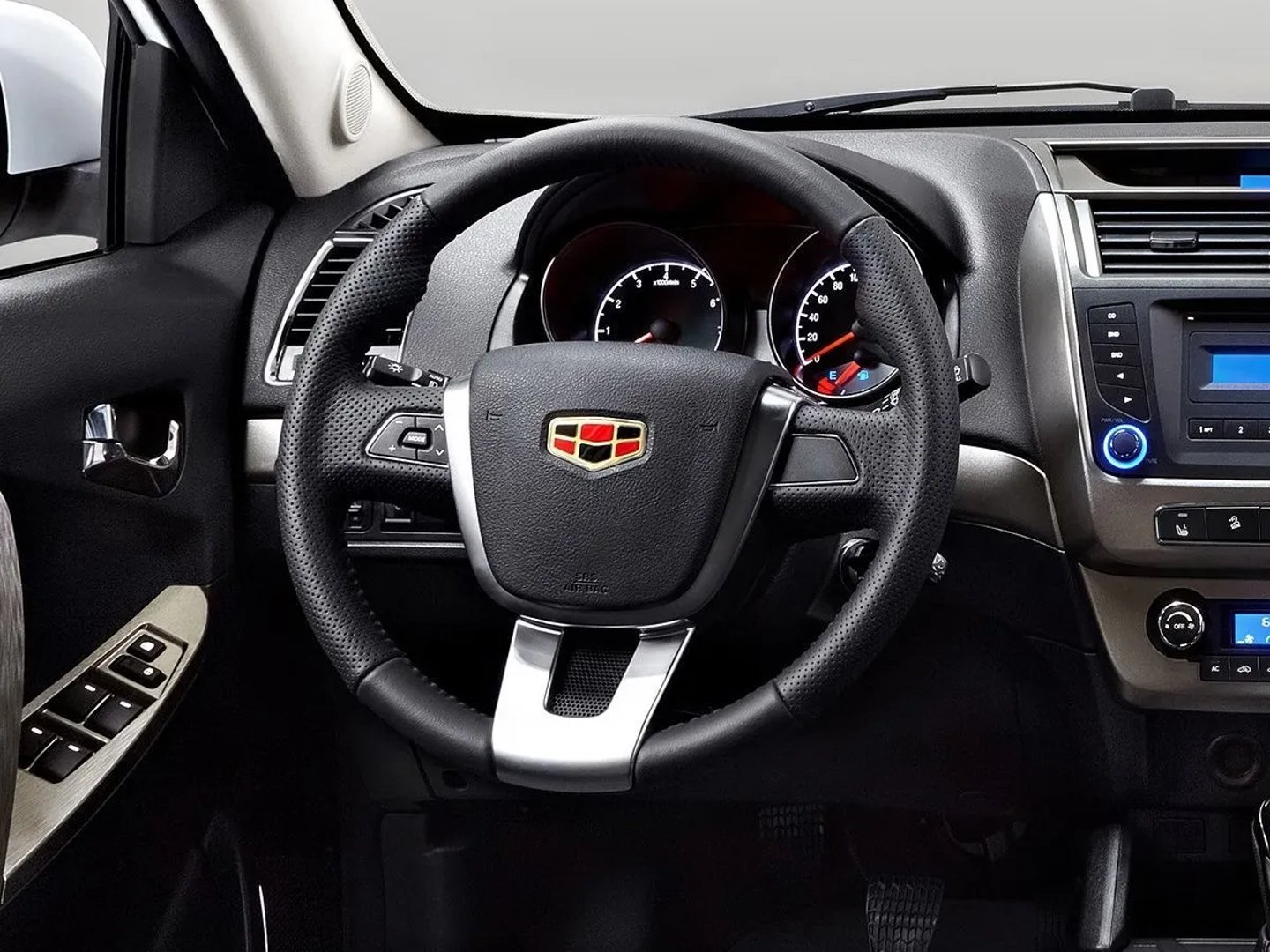 Geely_Emgrand_X7_1_generation_restyling__SUV_5-doors__7.jpg