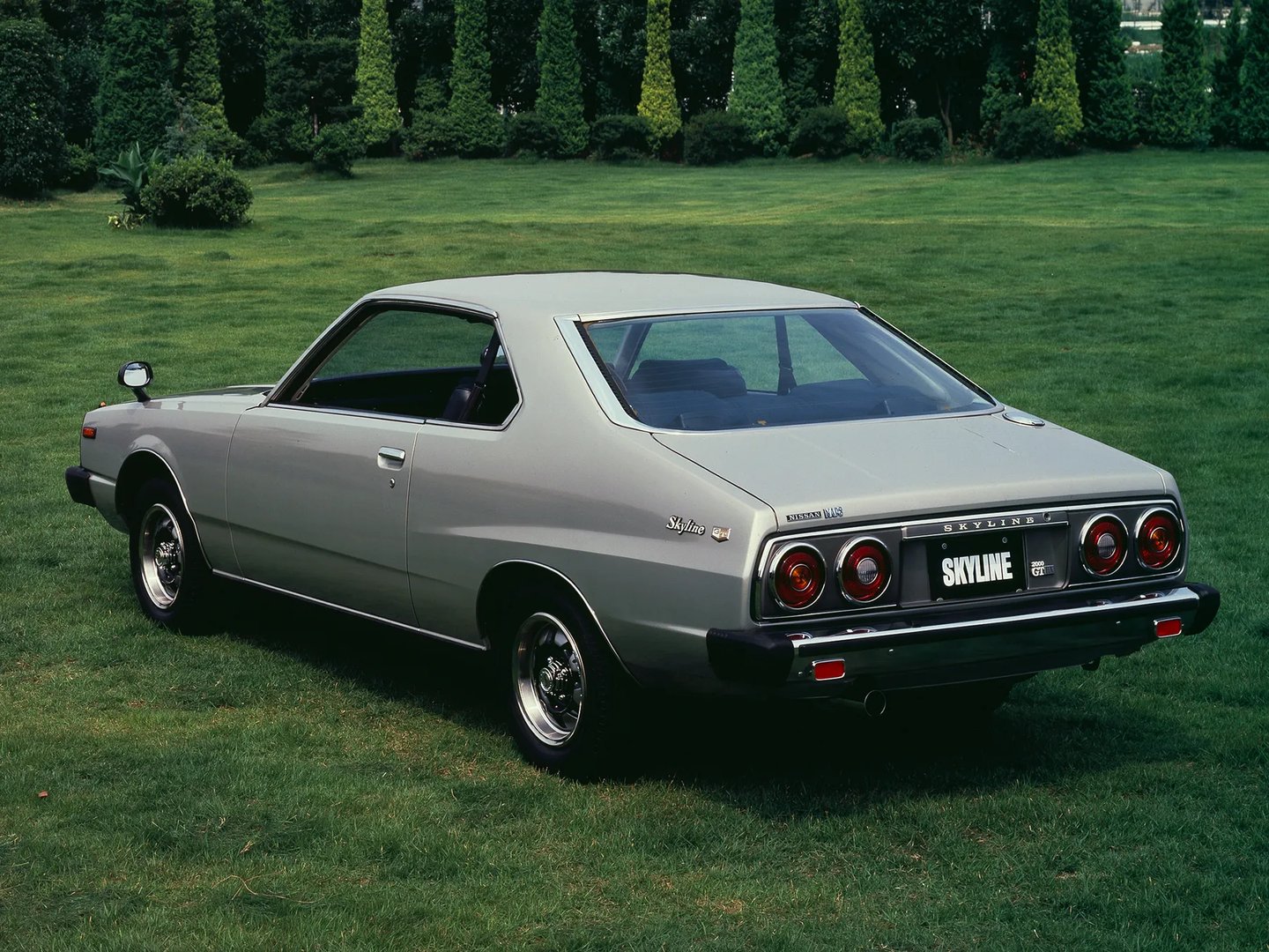 Nissan_Skyline_5_generation__Coupe_Hardtop__6.jpg