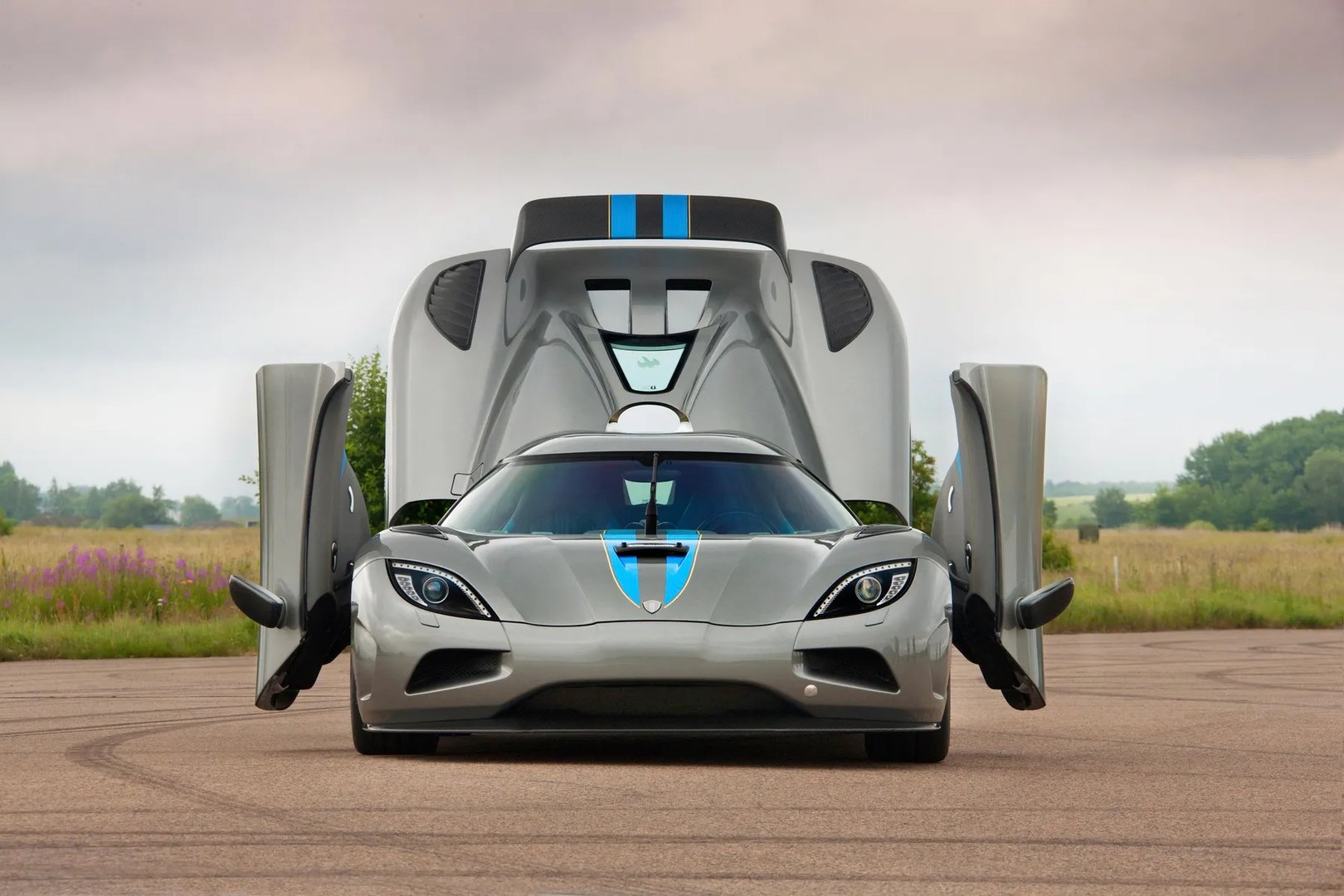 Koenigsegg_Agera_1_generation__Targa__12.jpg
