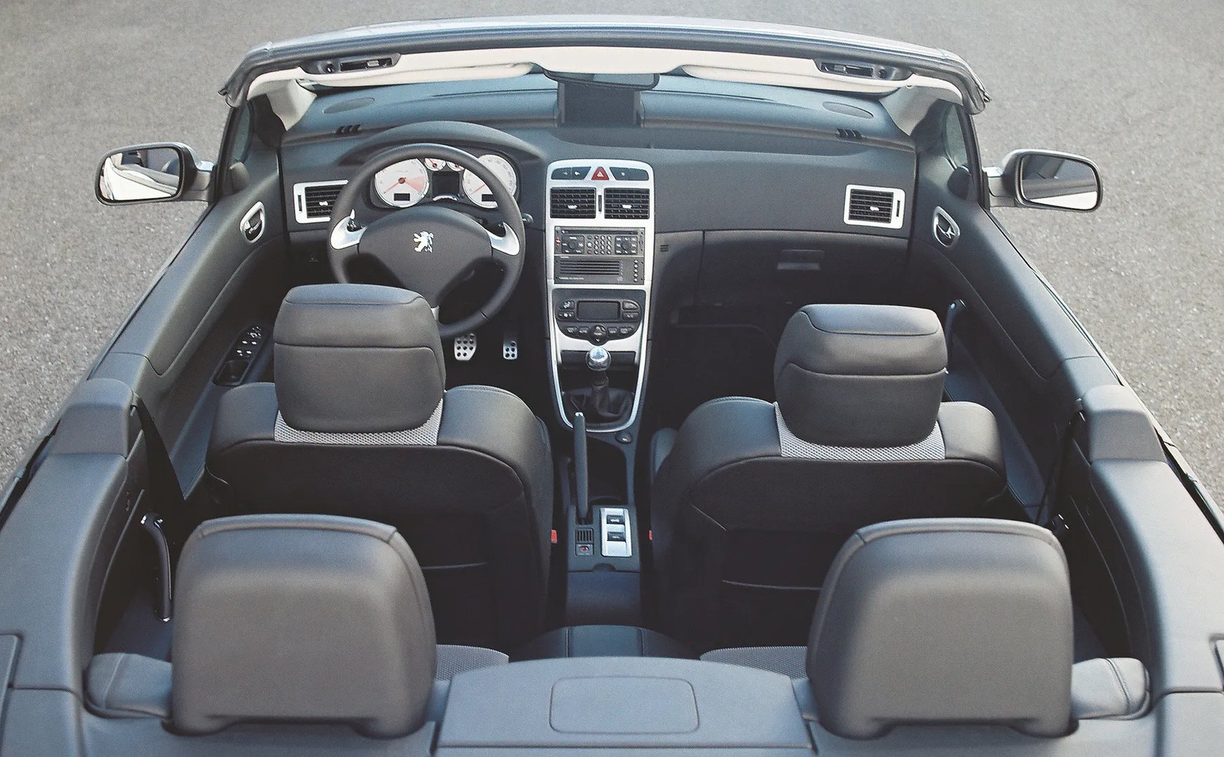 Peugeot_307_1_generation__Cabrio__11.jpg