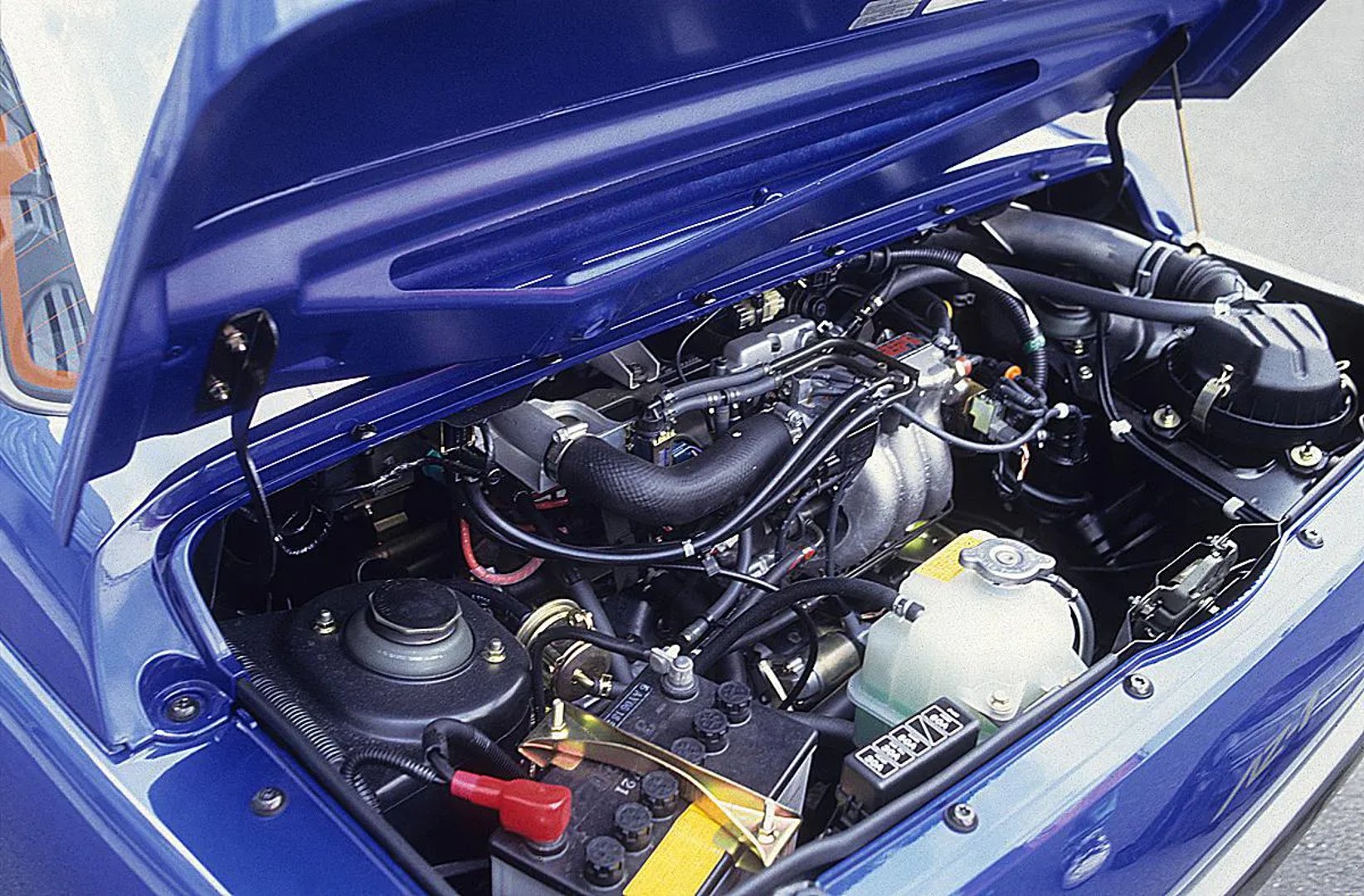 Mazda_AZ-1_1_generation__Coupe__5.jpg