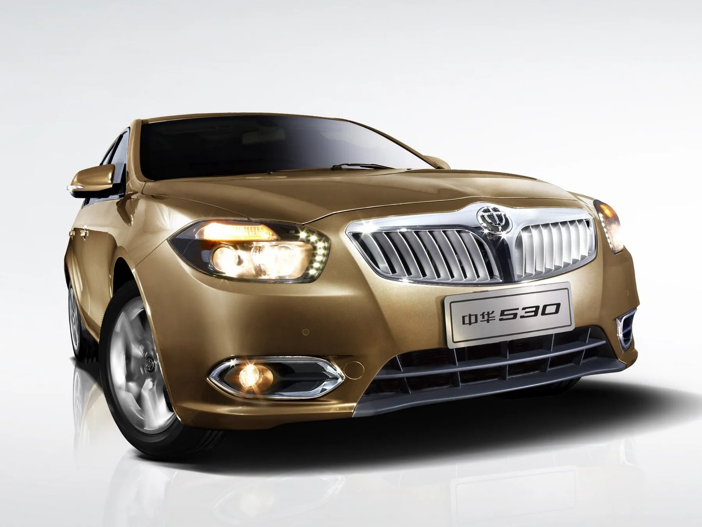 Brilliance_H530_1_generation__Sedan__2.jpg