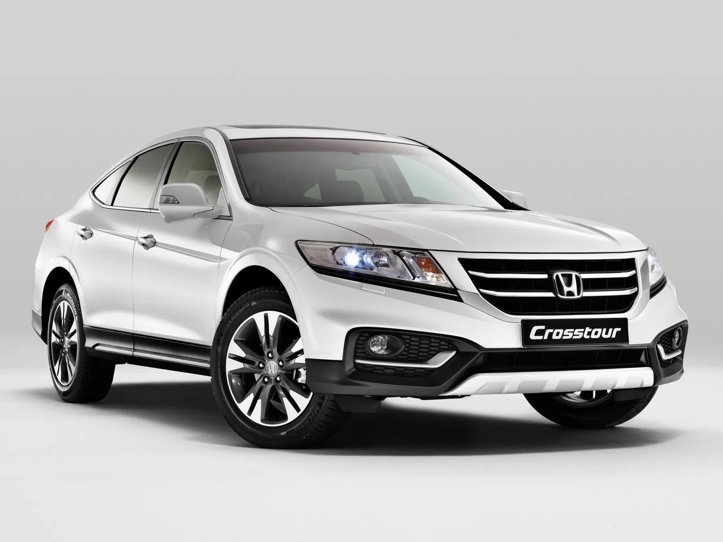 1 generation, restyling 