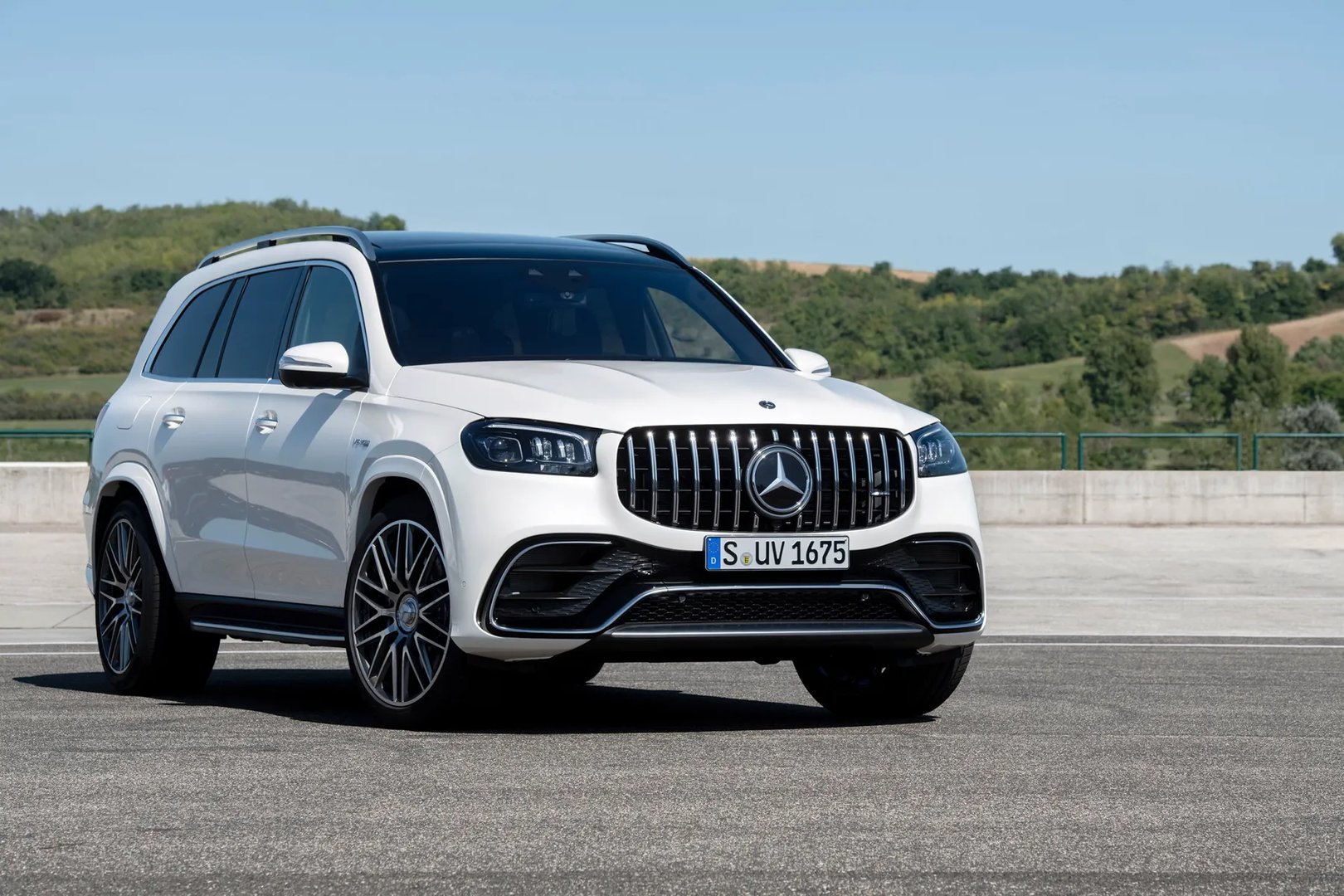 Mercedes_GLS_AMG_1_generation__SUV_5-doors__1.jpg