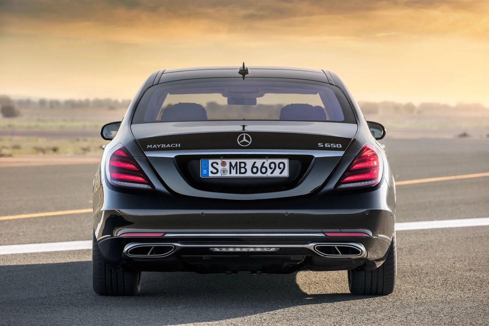 Maybach_S-class_1_generation_restyling__Sedan_Long__8.jpg