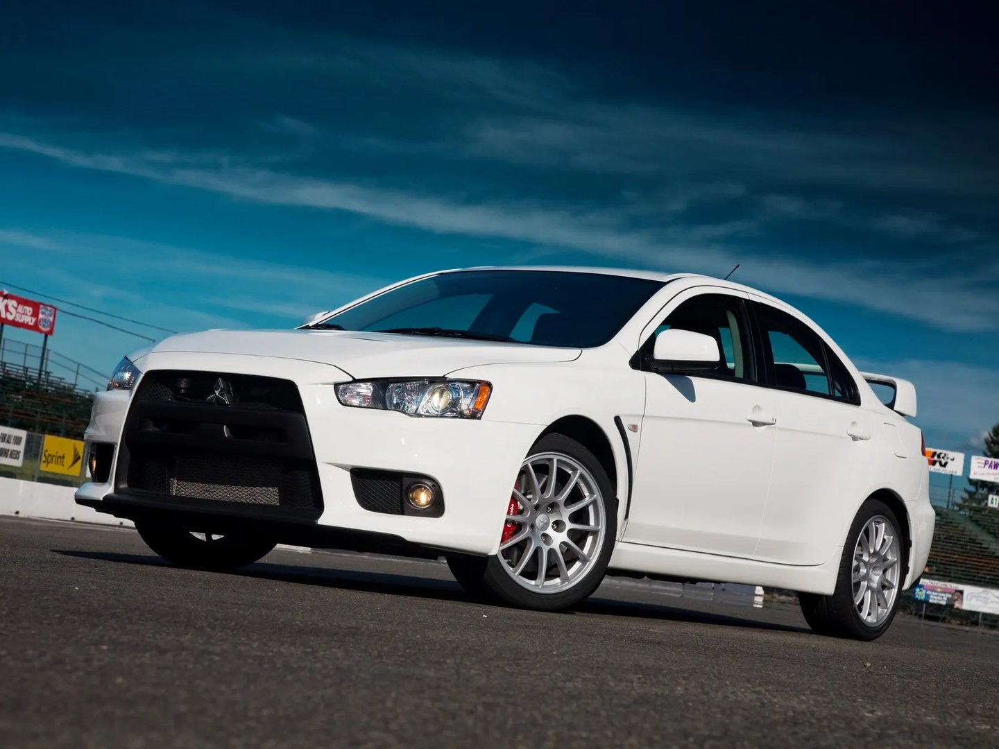 Mitsubishi_Lancer_Evolution_10_generation__Sedan__12.jpg