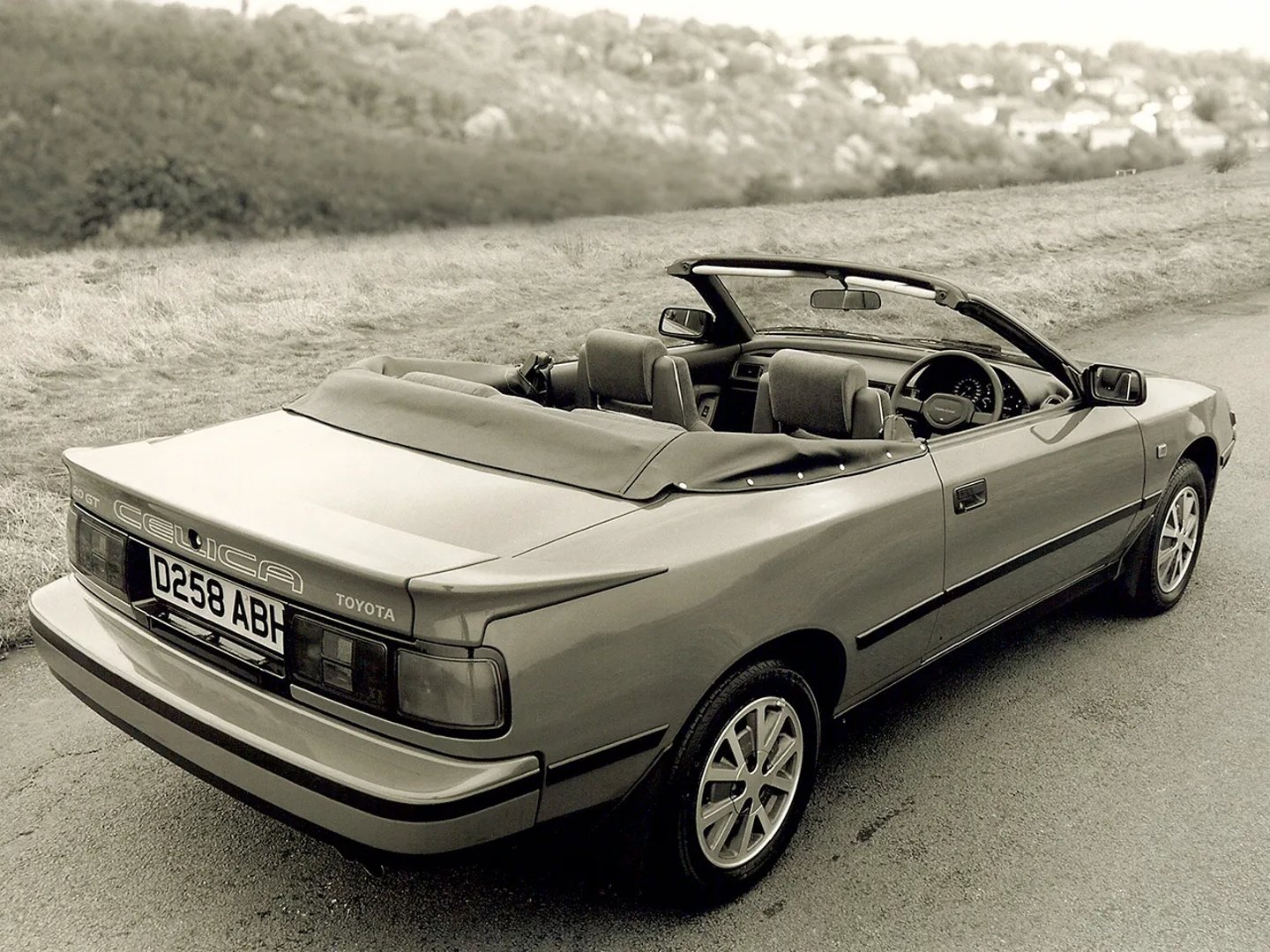 Toyota_Celica_4_generation__Cabrio__3.jpg