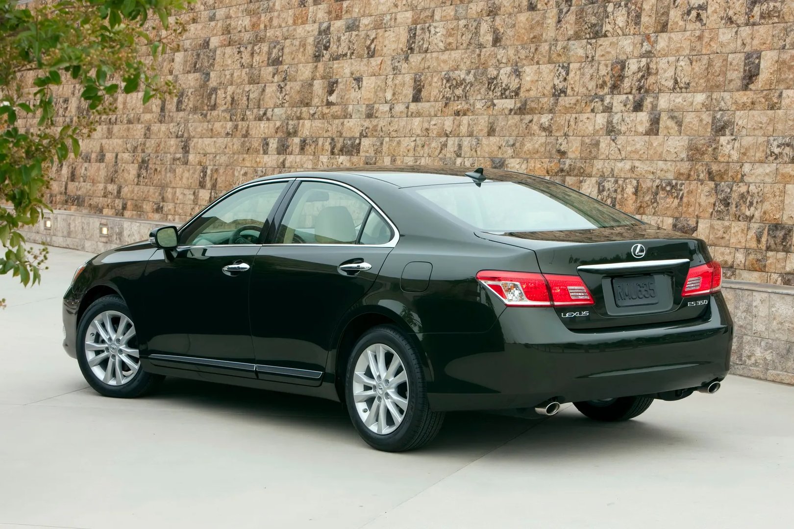 Lexus_ES_5_generation_restyling__Sedan__3.jpg