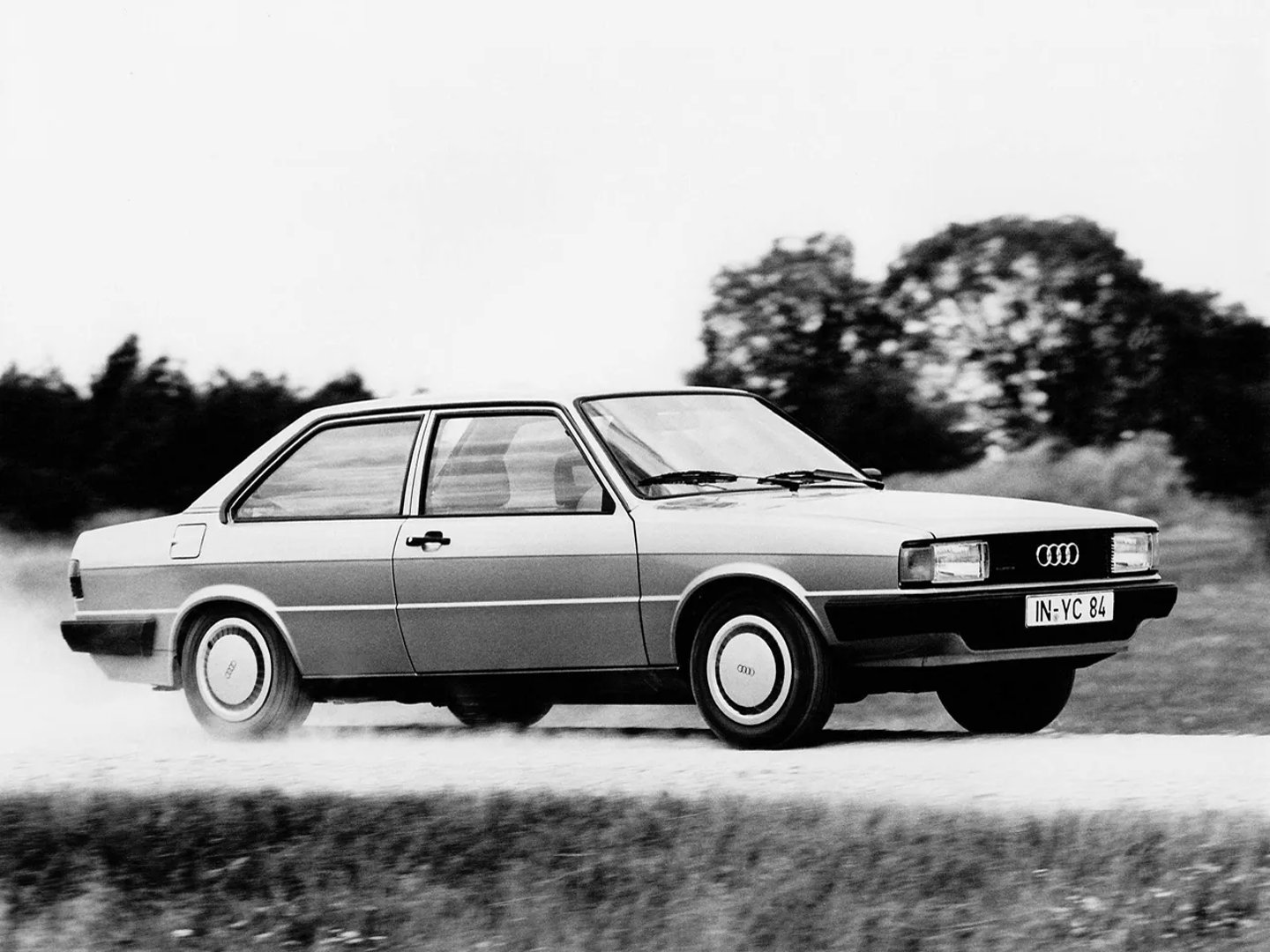 Audi_80_2_generation__Coupe__2.jpg
