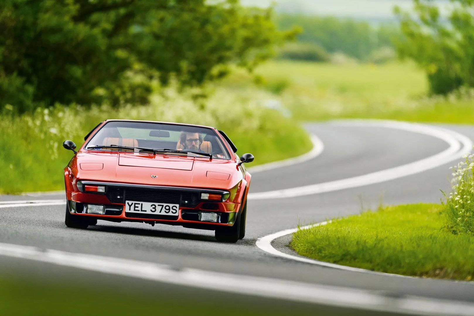 Lamborghini_Silhouette_1_generation__Targa__5.jpg