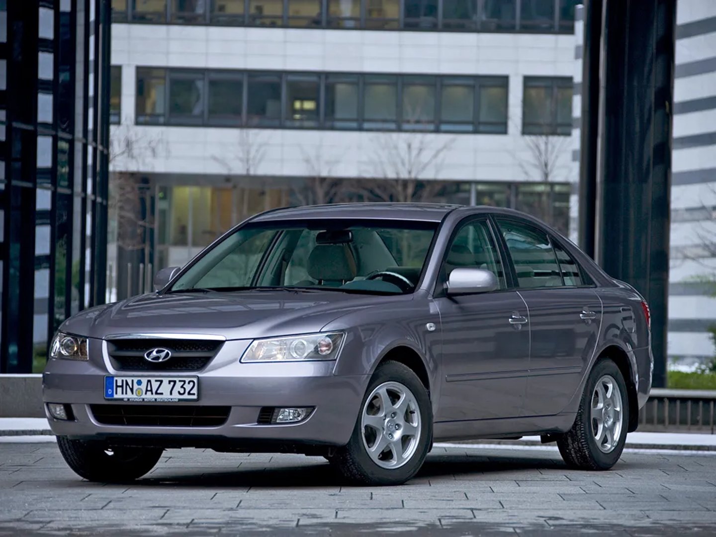 EF  Sedan