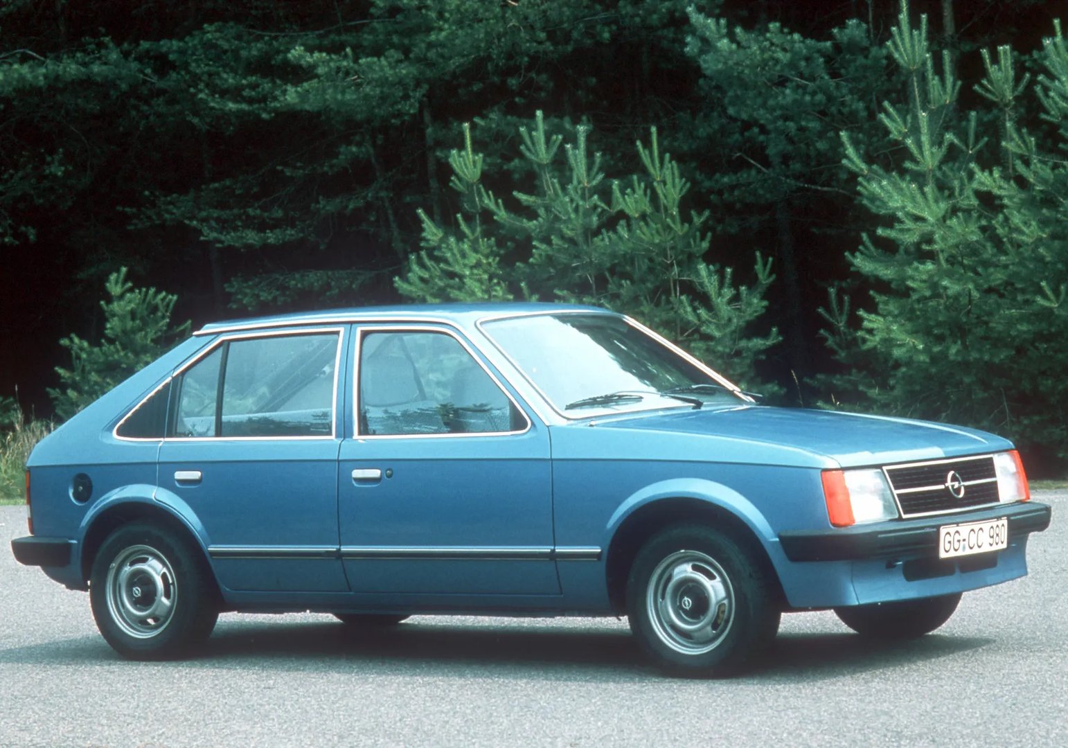 Opel Kadett 4 generation  Hatchback 5-door