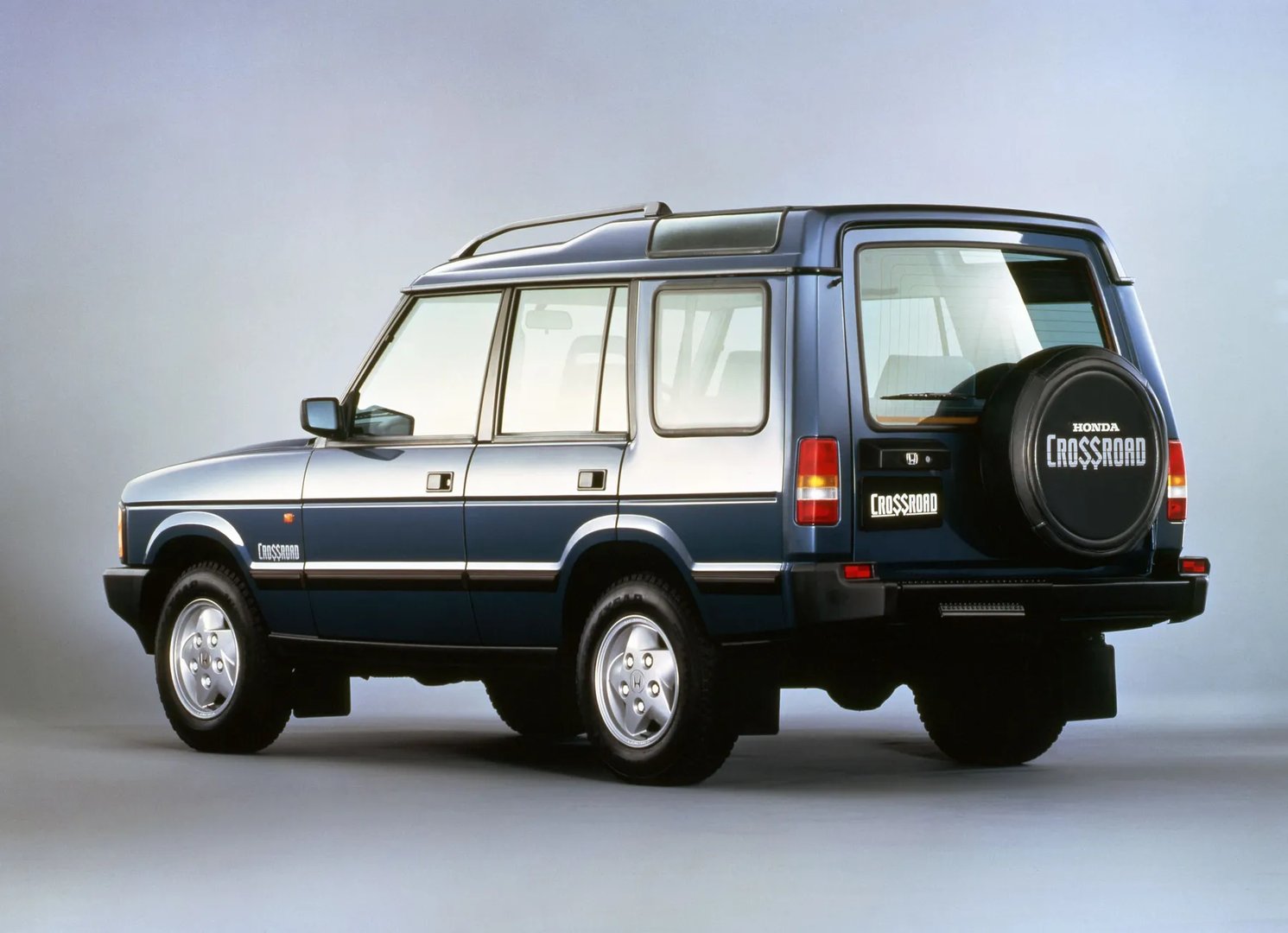 Honda_Crossroad_1_generation__SUV_5-doors__1.jpg