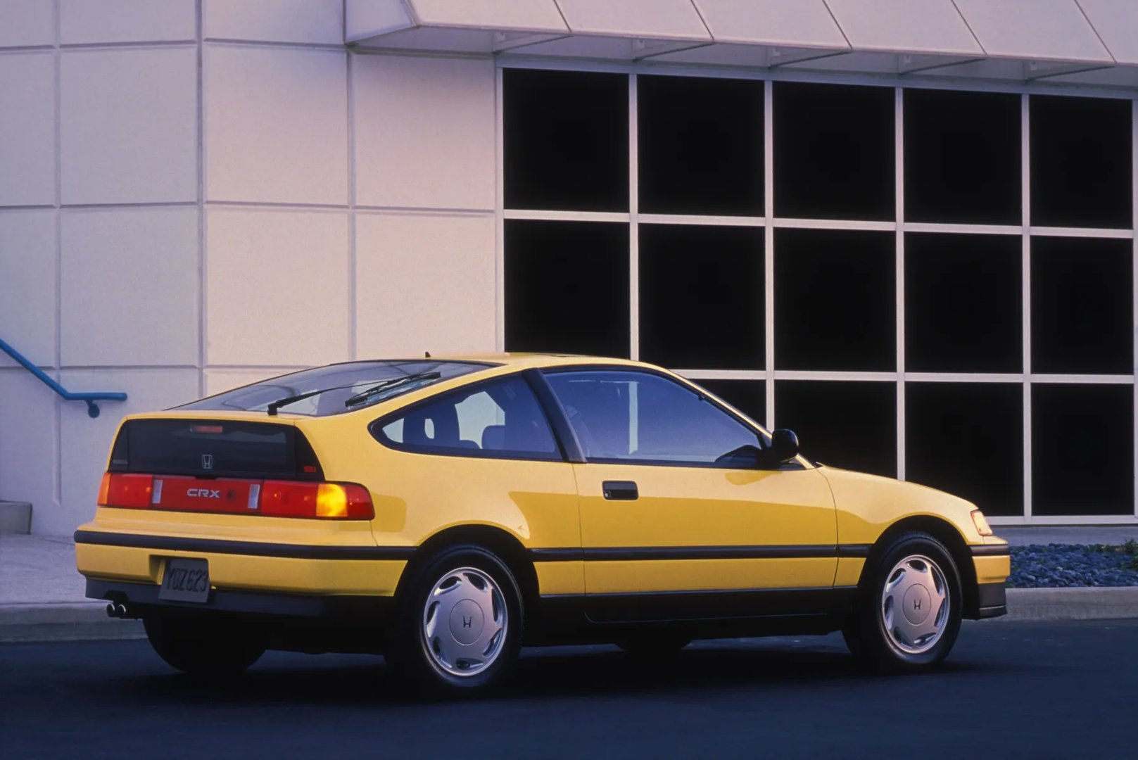 Honda_CR-X_2_generation__Coupe__4.jpg