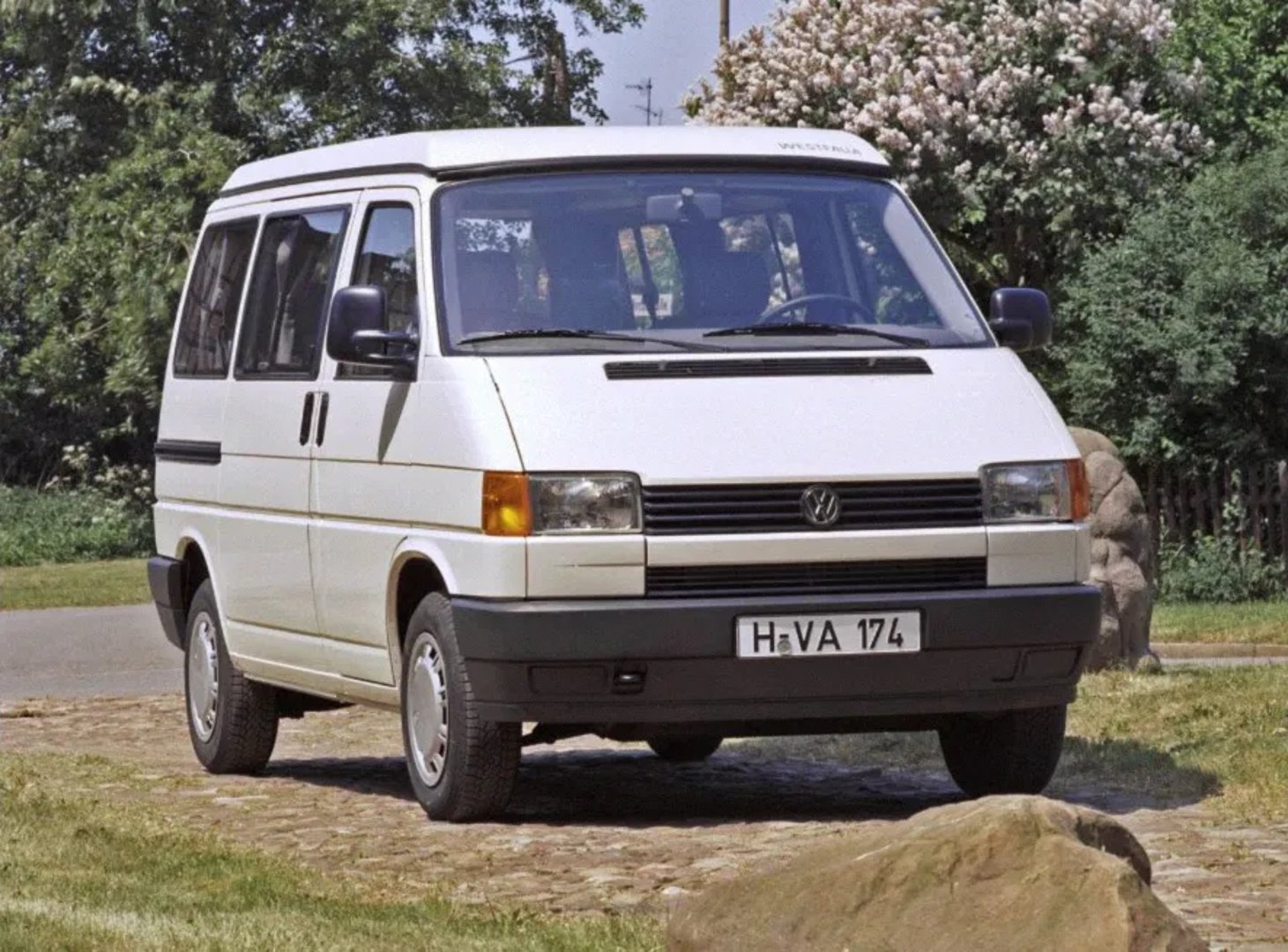 Volkswagen Transporter 4 generation  Minivan