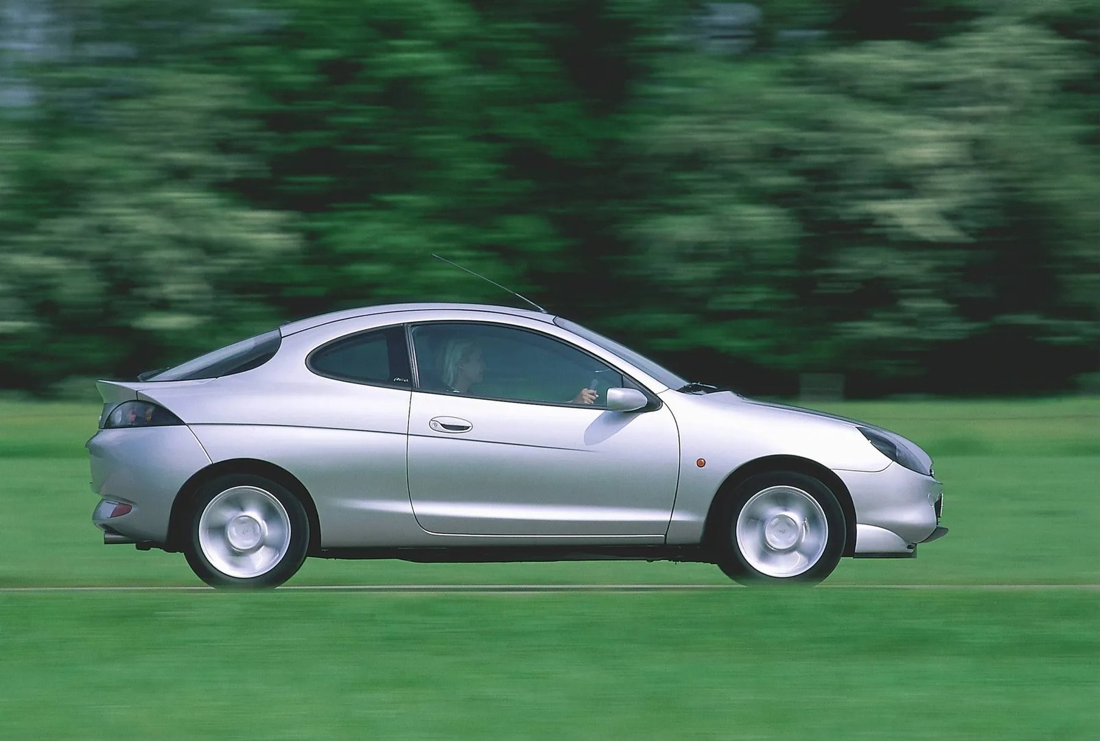 Ford_Puma_1_generation__Mini_3-doors__9.jpg