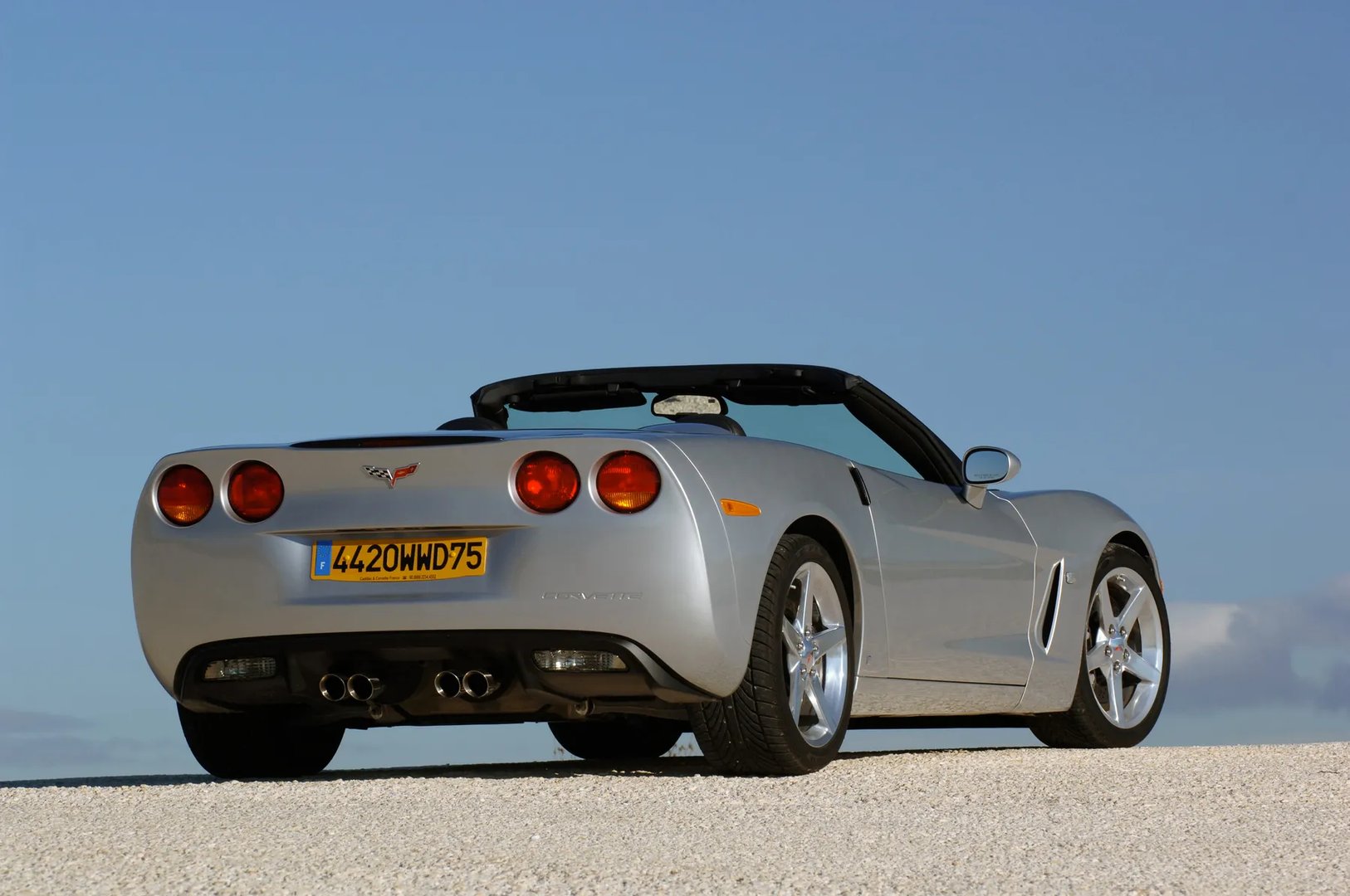 Chevrolet_Corvette_6_generation__Roadster__13.jpg