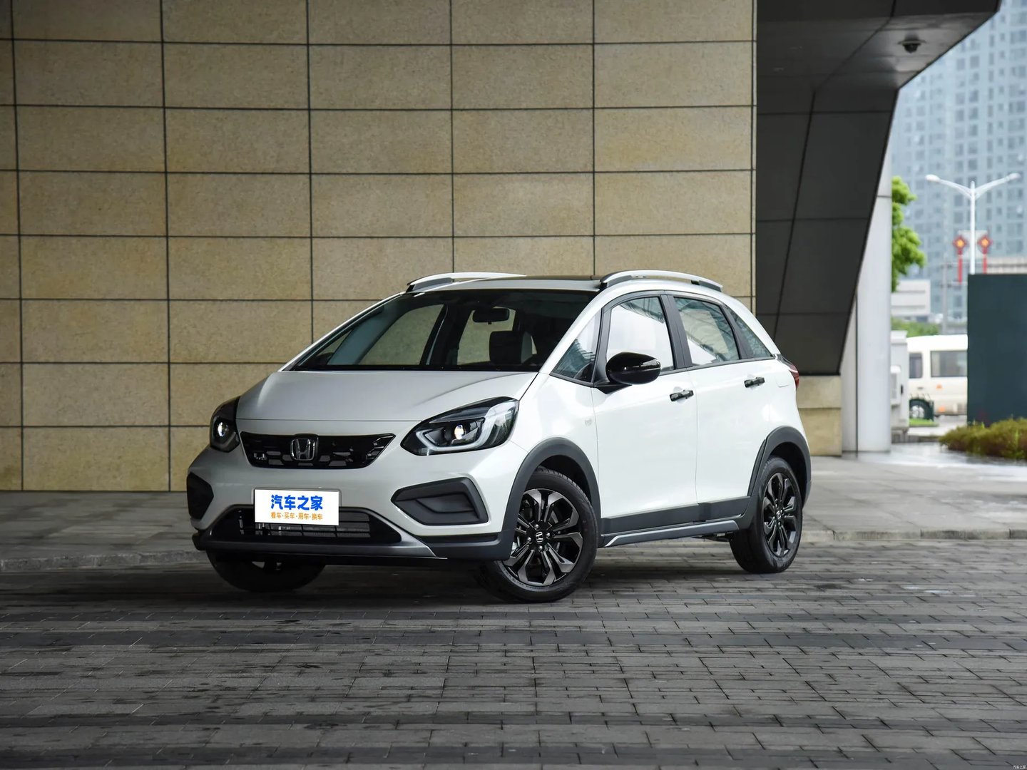 Honda_Jazz_Crosstar_1_generation_restyling__Mini_5-doors__10.jpg