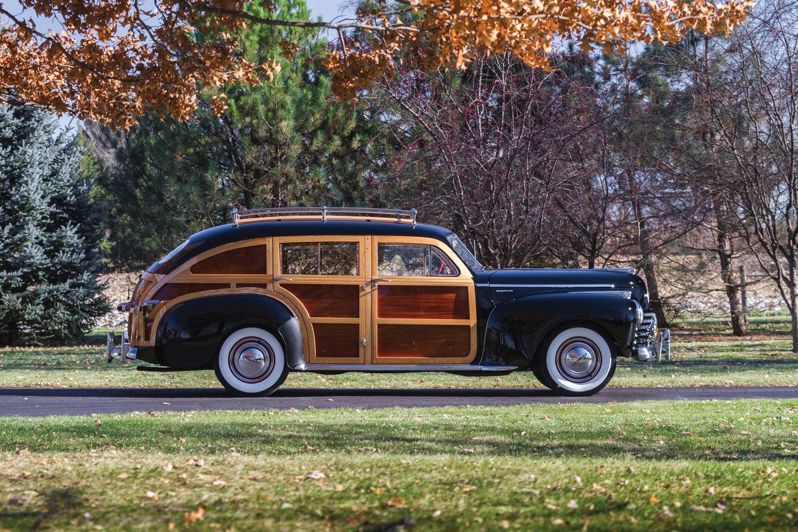 Chrysler_Windsor_1_generation__Estate_5-door__8.jpg