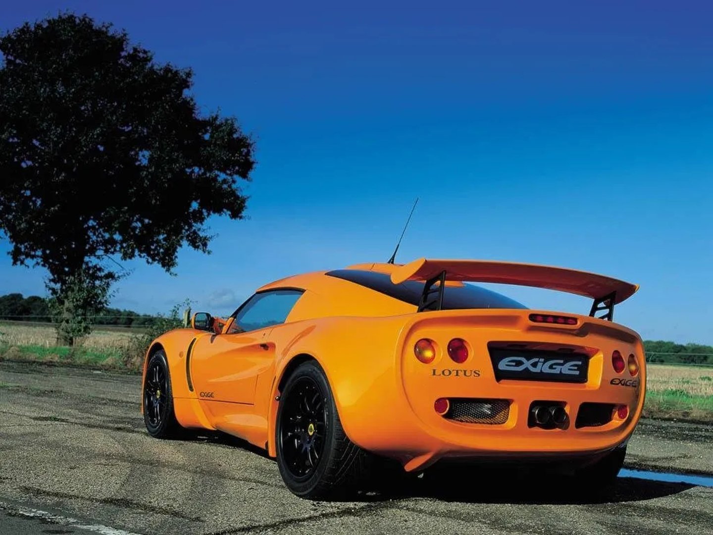 Lotus_Exige_1_generation__Coupe__1.jpg