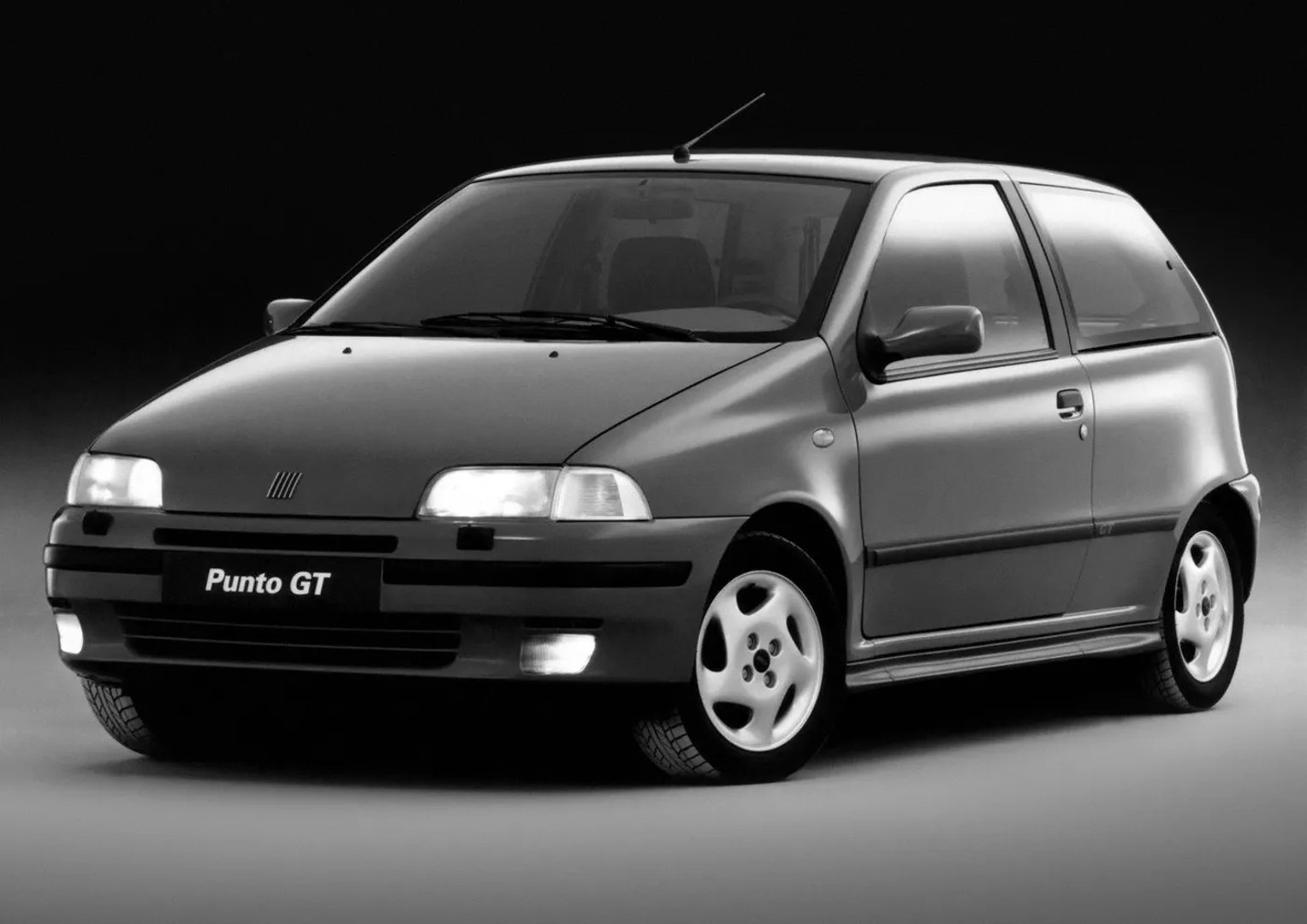Fiat_Punto_1_generation__Mini_3-doors__9.jpg