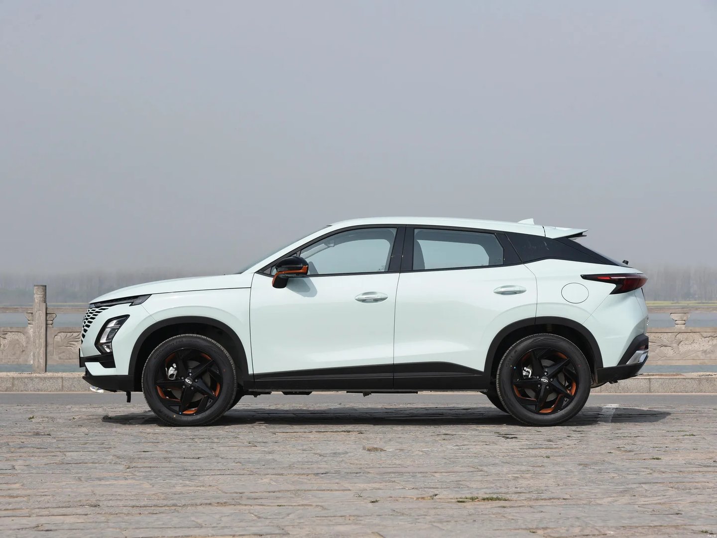 Chery_FX_1_generation__SUV_5-doors__5.jpg