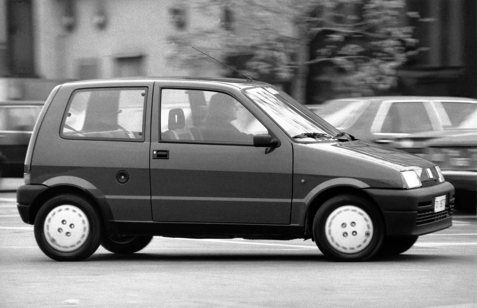 Fiat_Cinquecento_1_generation__Mini_3-doors__3.jpg