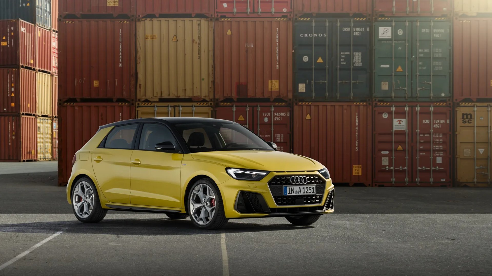 Audi_A1_2_generation__Mini_5-doors__6.jpg