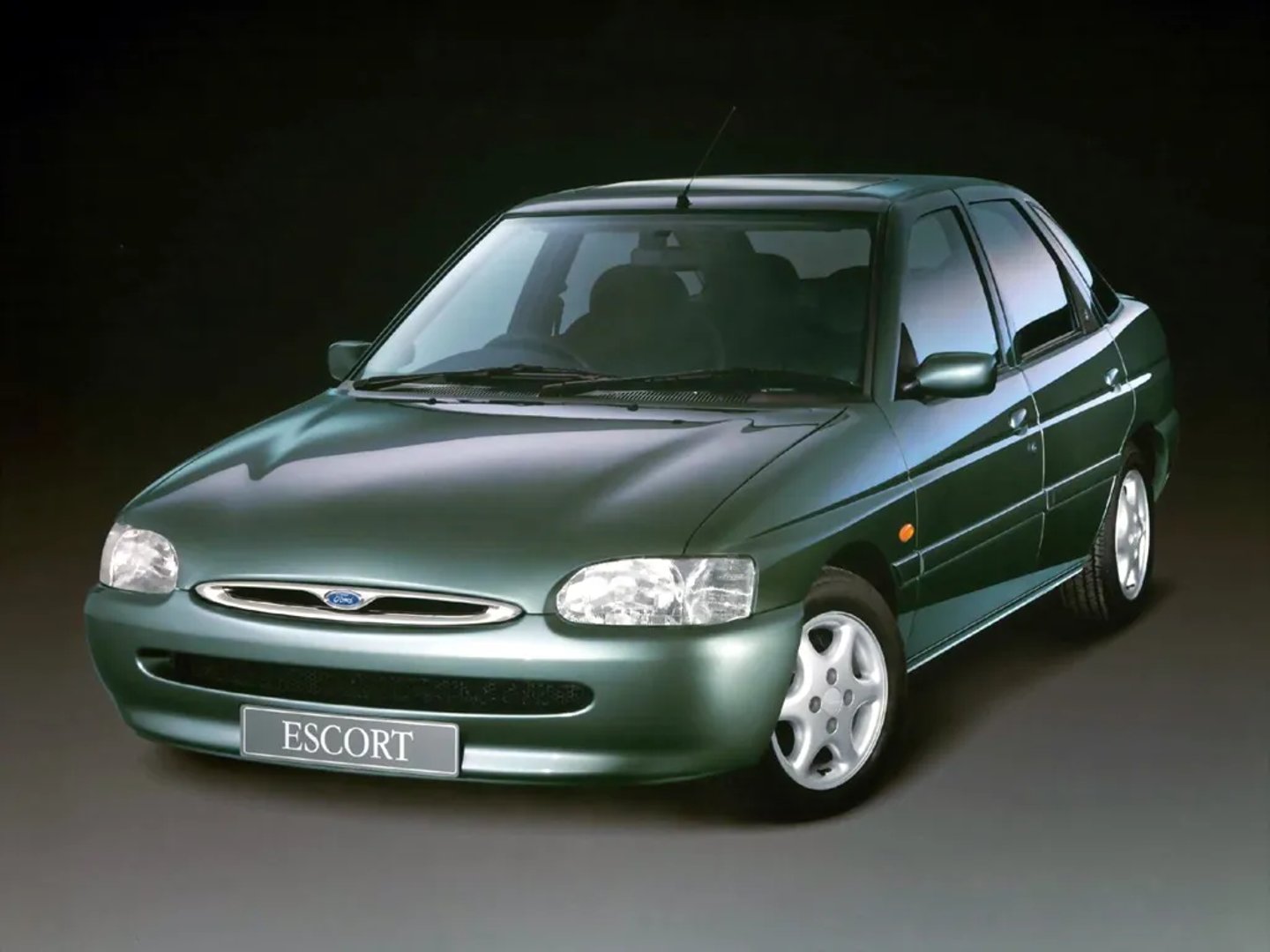 Ford_Escort_5_generation_restyling_2__Hatchback_5-door__1.jpg
