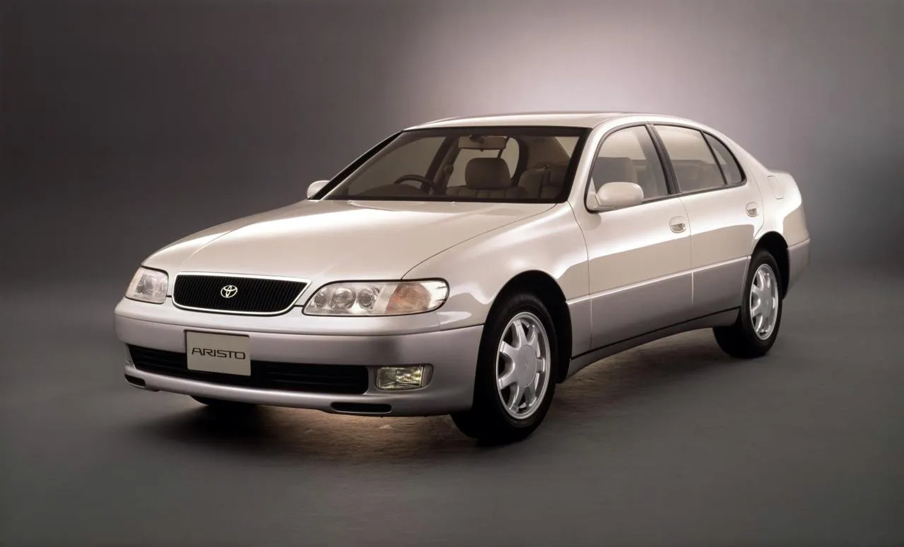 Toyota_Aristo_1_generation__Sedan__5.jpg