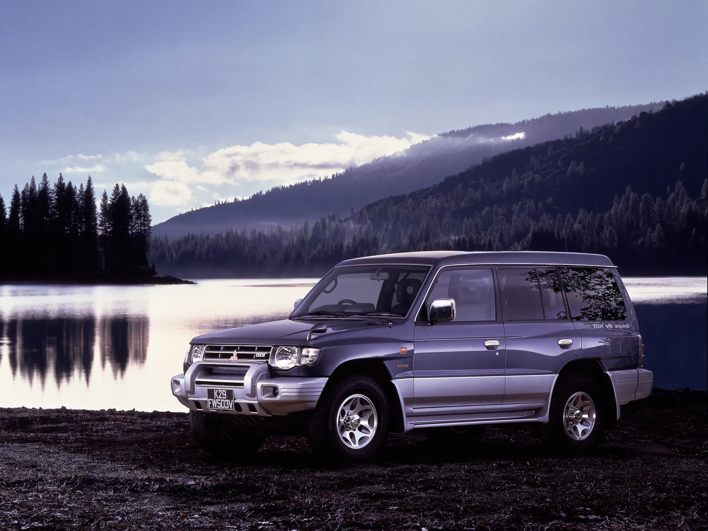Mitsubishi_Pajero_2_generation_restyling__SUV_5-doors__2.jpg