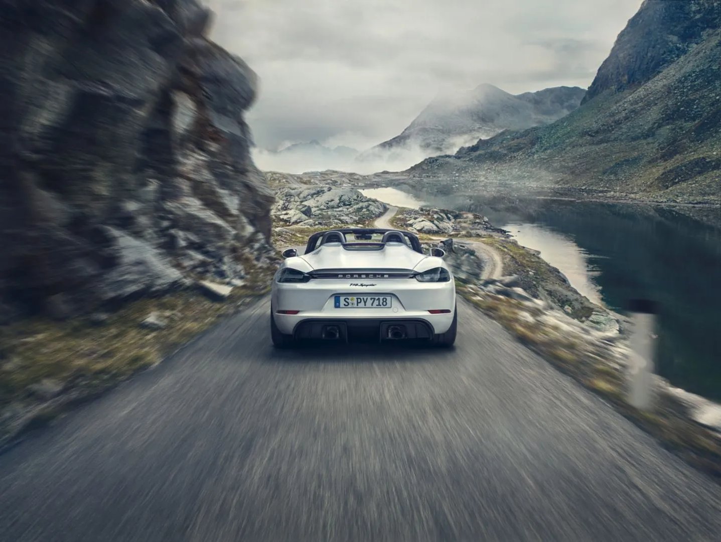 Porsche_718_Spyder_1_generation__Cabrio__8.jpg
