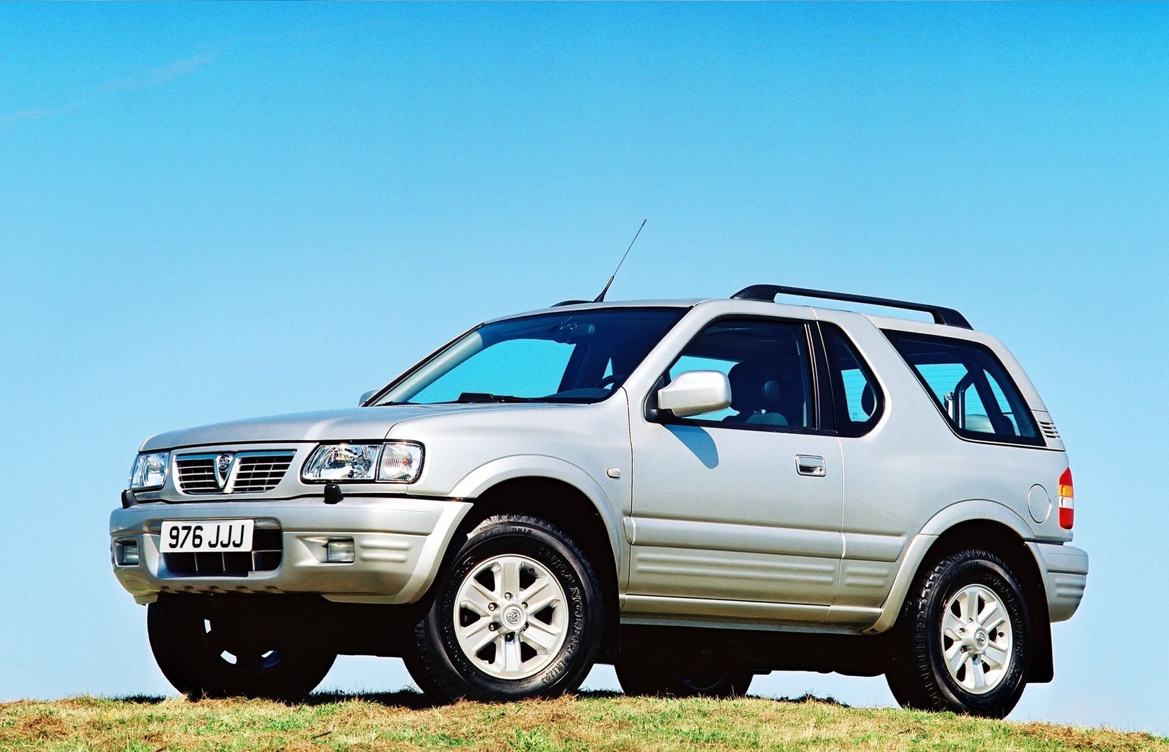 vauxhall_Frontera_2_generation_restyling__SUV_3-doors__1.jpg