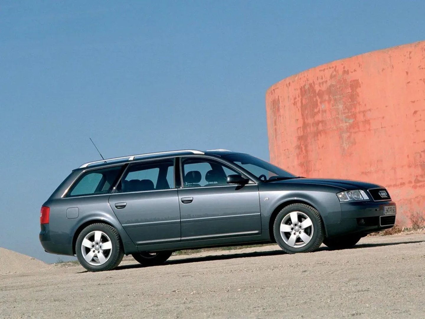Audi_A6_2_generation_restyling__Estate_5-door__4.jpg