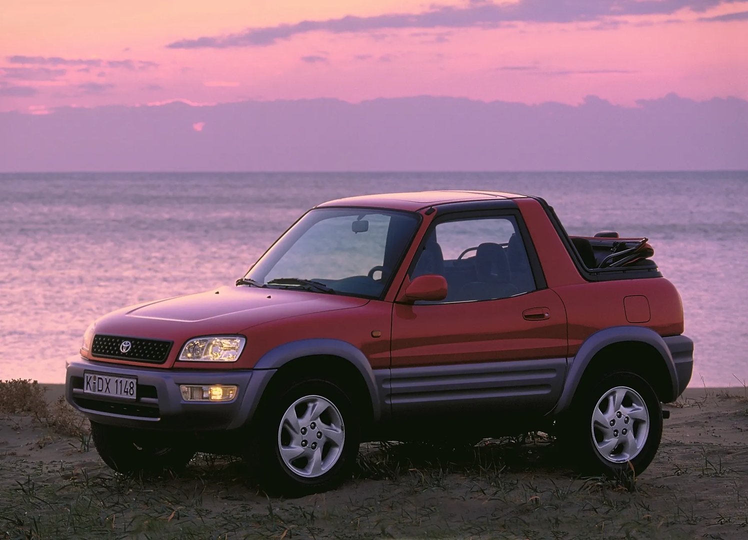 Toyota_RAV4_1_generation__SUV_cabriolet__5.jpg