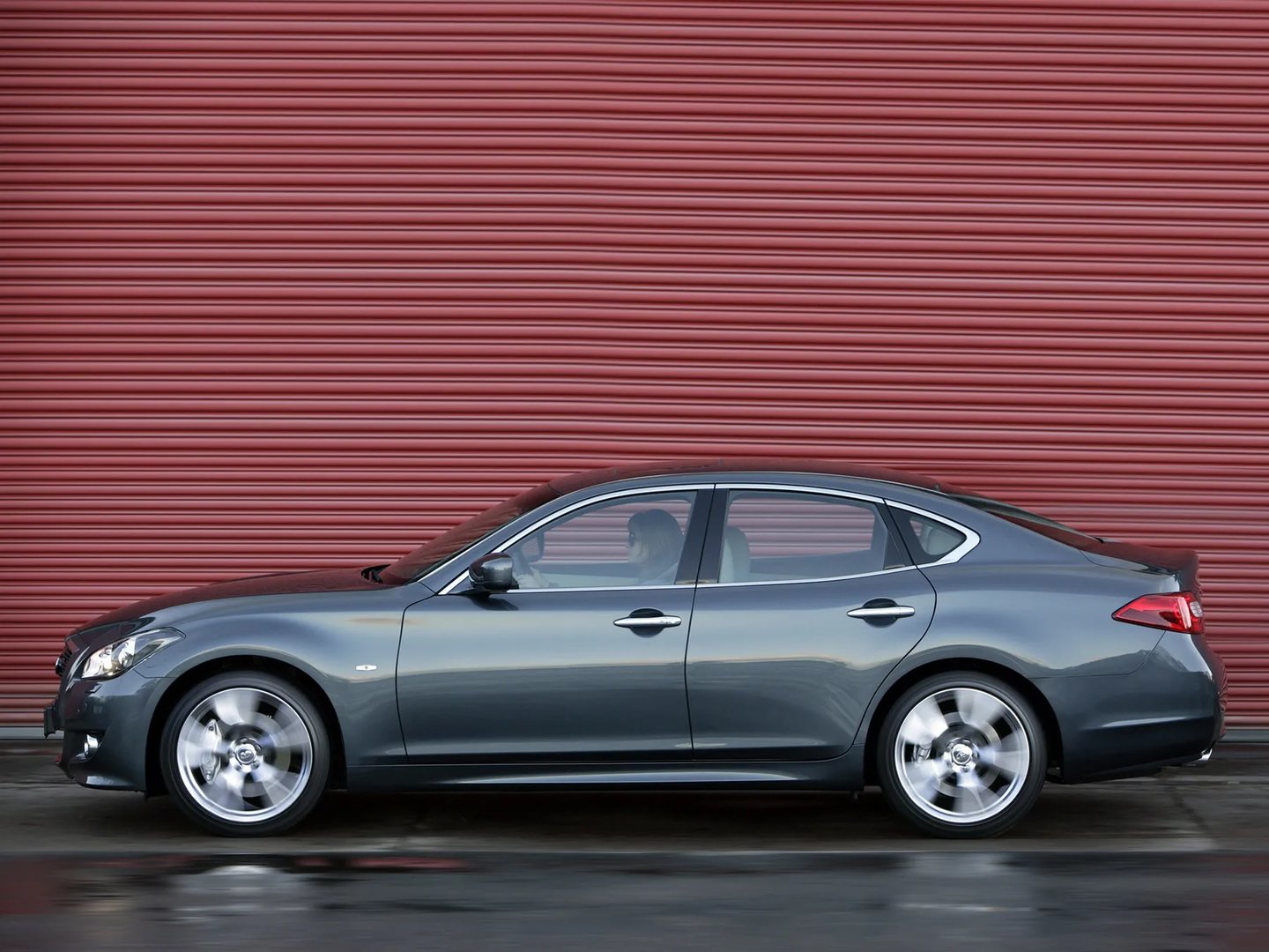 Infiniti_M_4_generation__Sedan__13.jpg