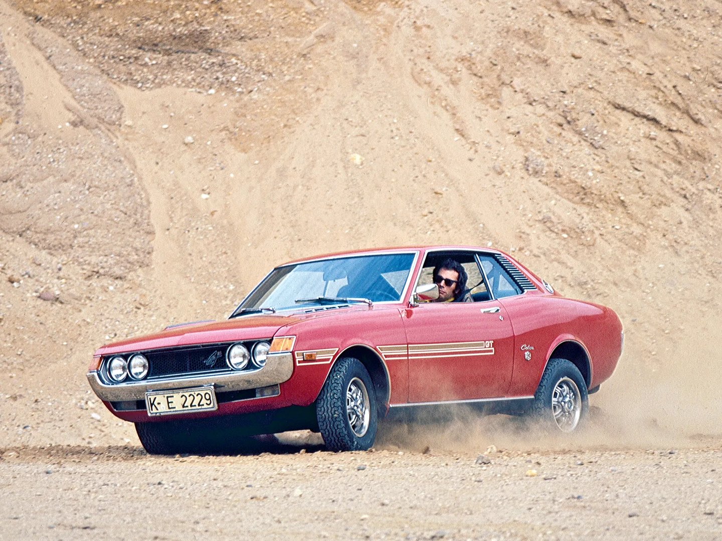Toyota_Celica_1_generation__Coupe__6.jpg