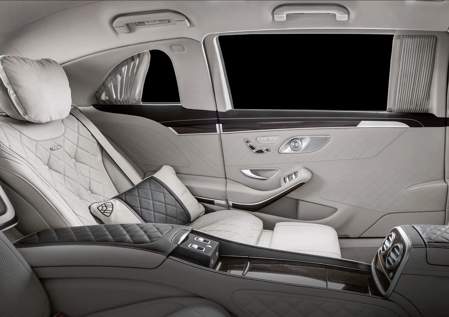 Maybach_S-class_1_generation_restyling__Limousine__6.jpg