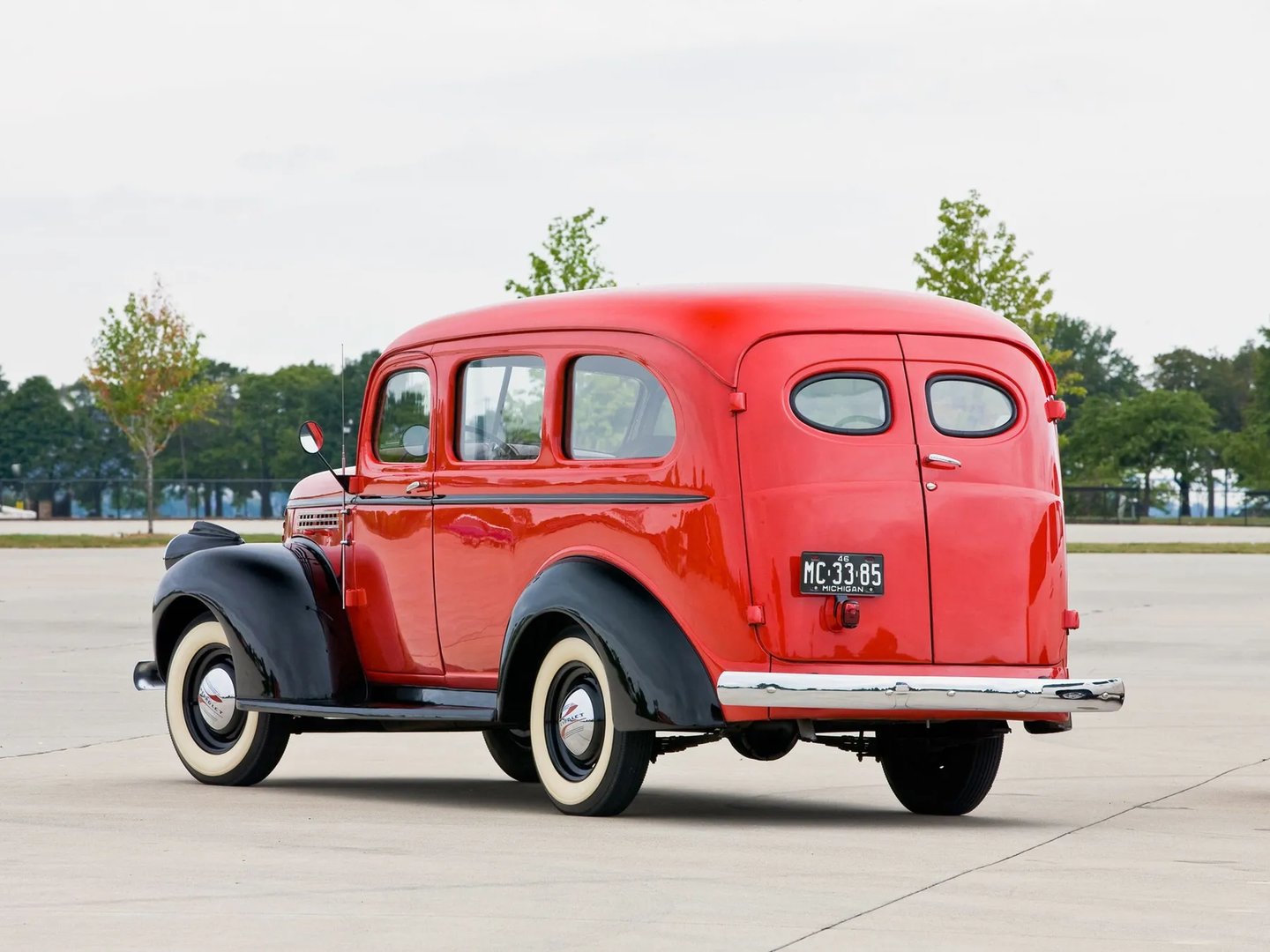 Chevrolet_Suburban_2_generation__Estate__3.jpg