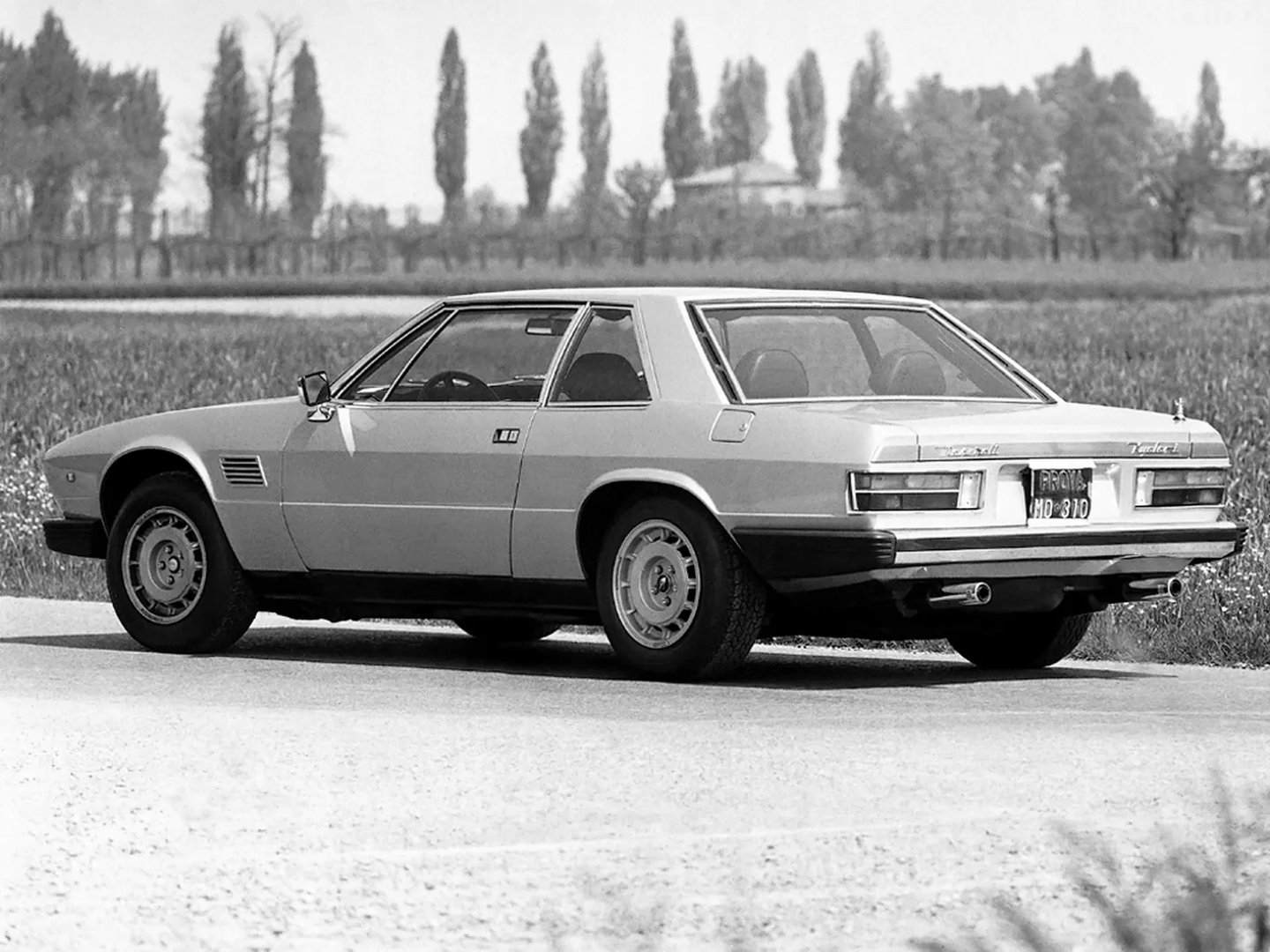 Maserati_Kyalami_1_generation__Coupe__5.jpg